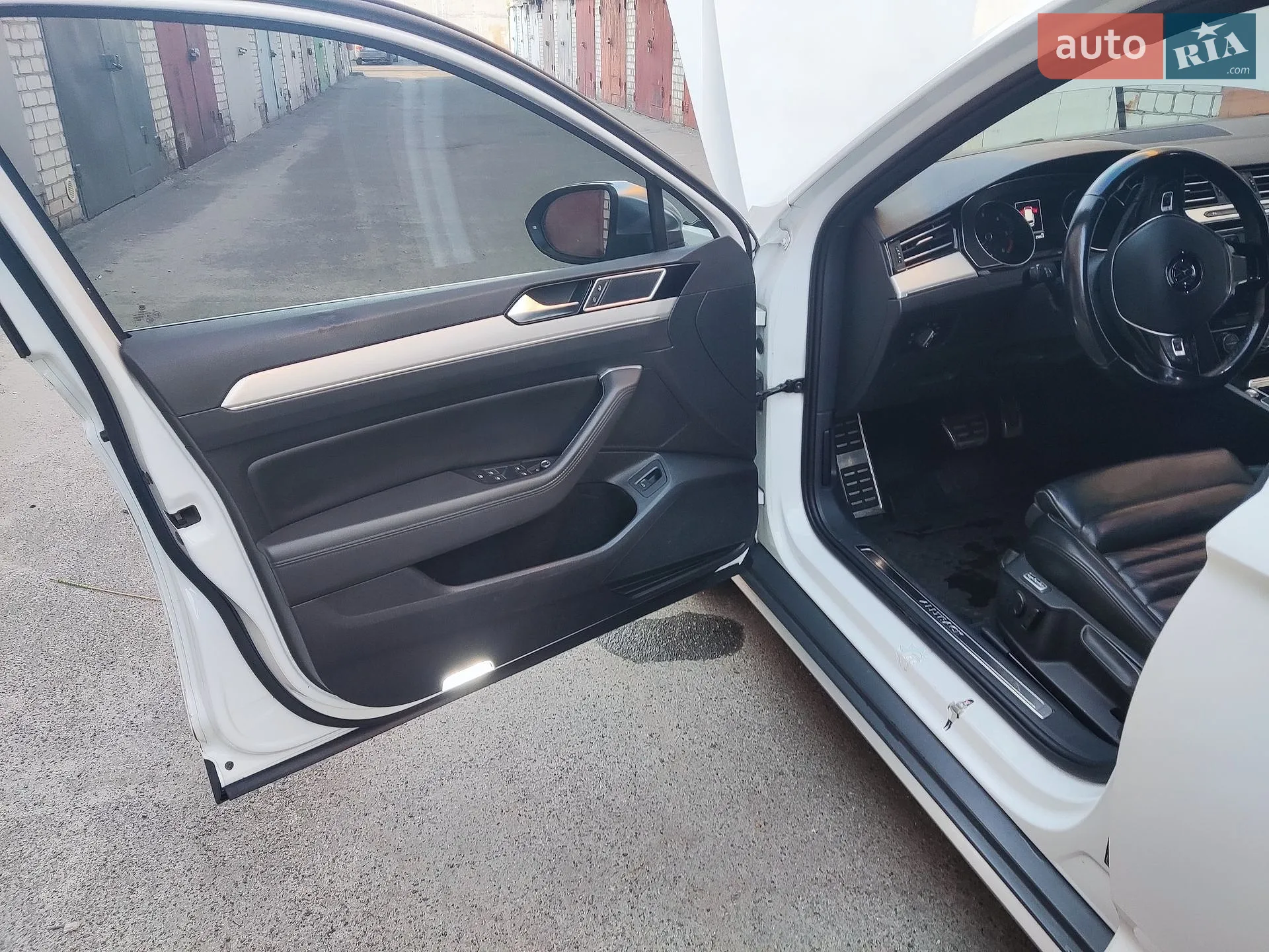 2016 Volkswagen Passat - мініатюра 36