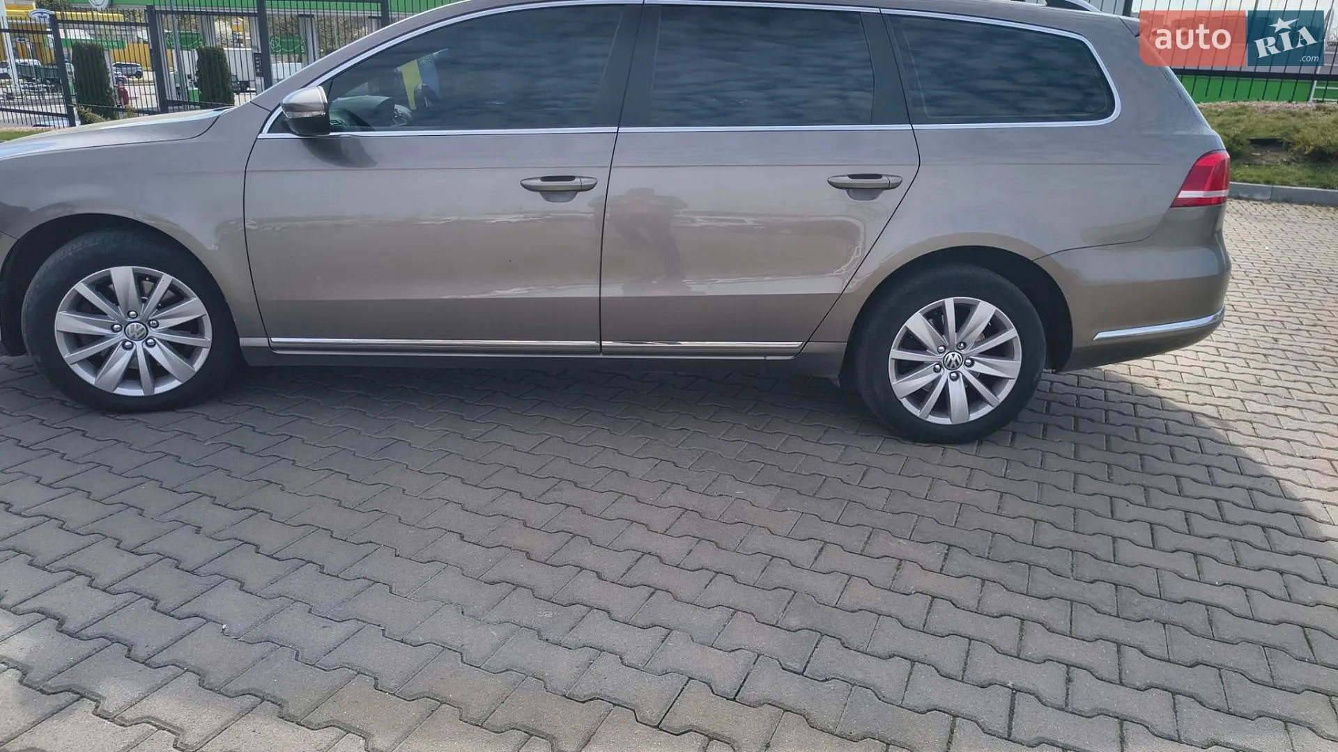 2011 Volkswagen Passat - фото 1