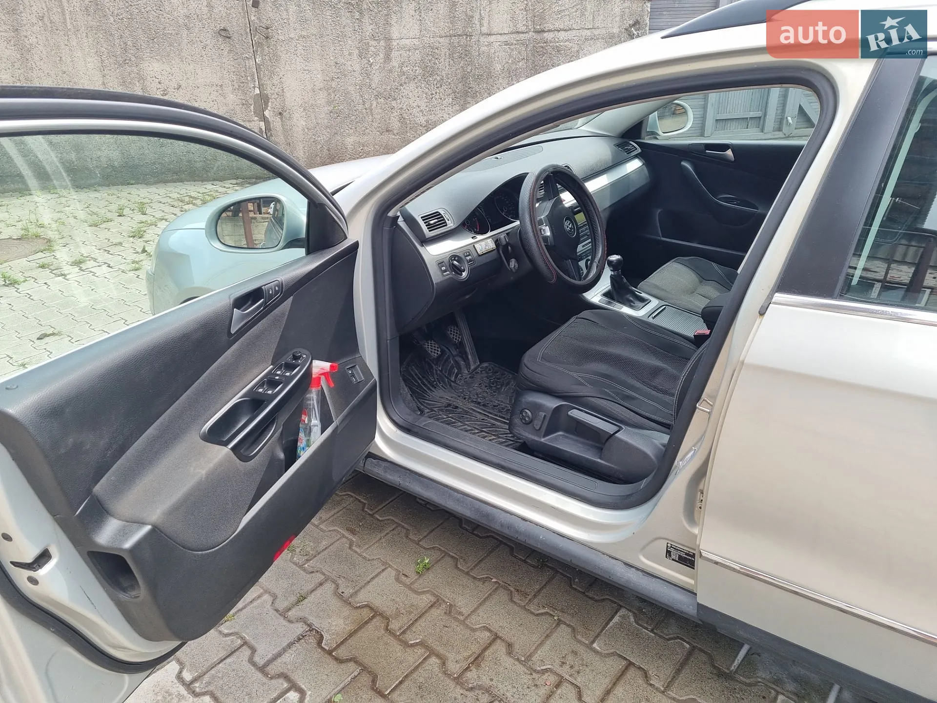2010 Volkswagen Passat - мініатюра 17