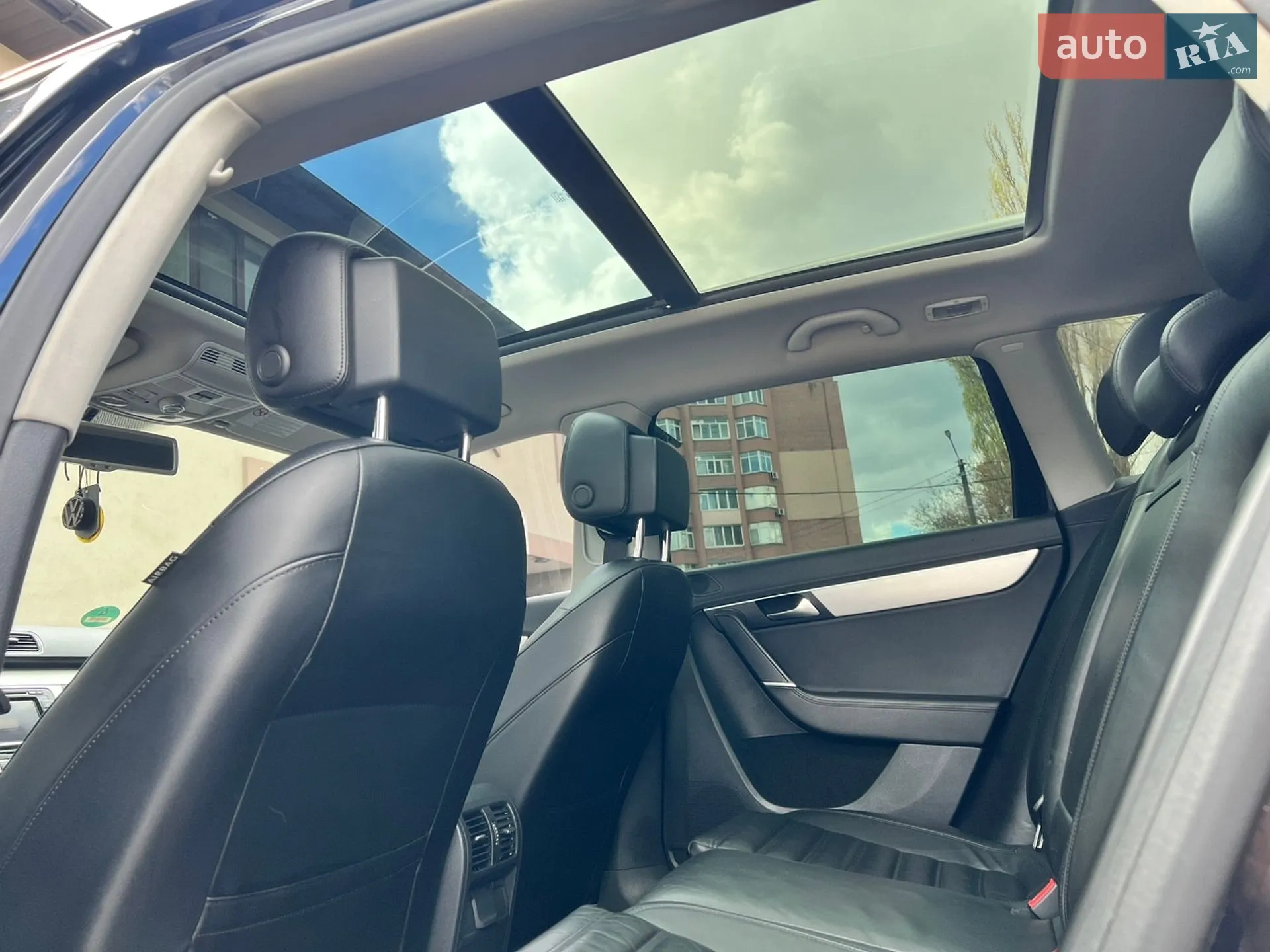 2011 Volkswagen Passat - мініатюра 15