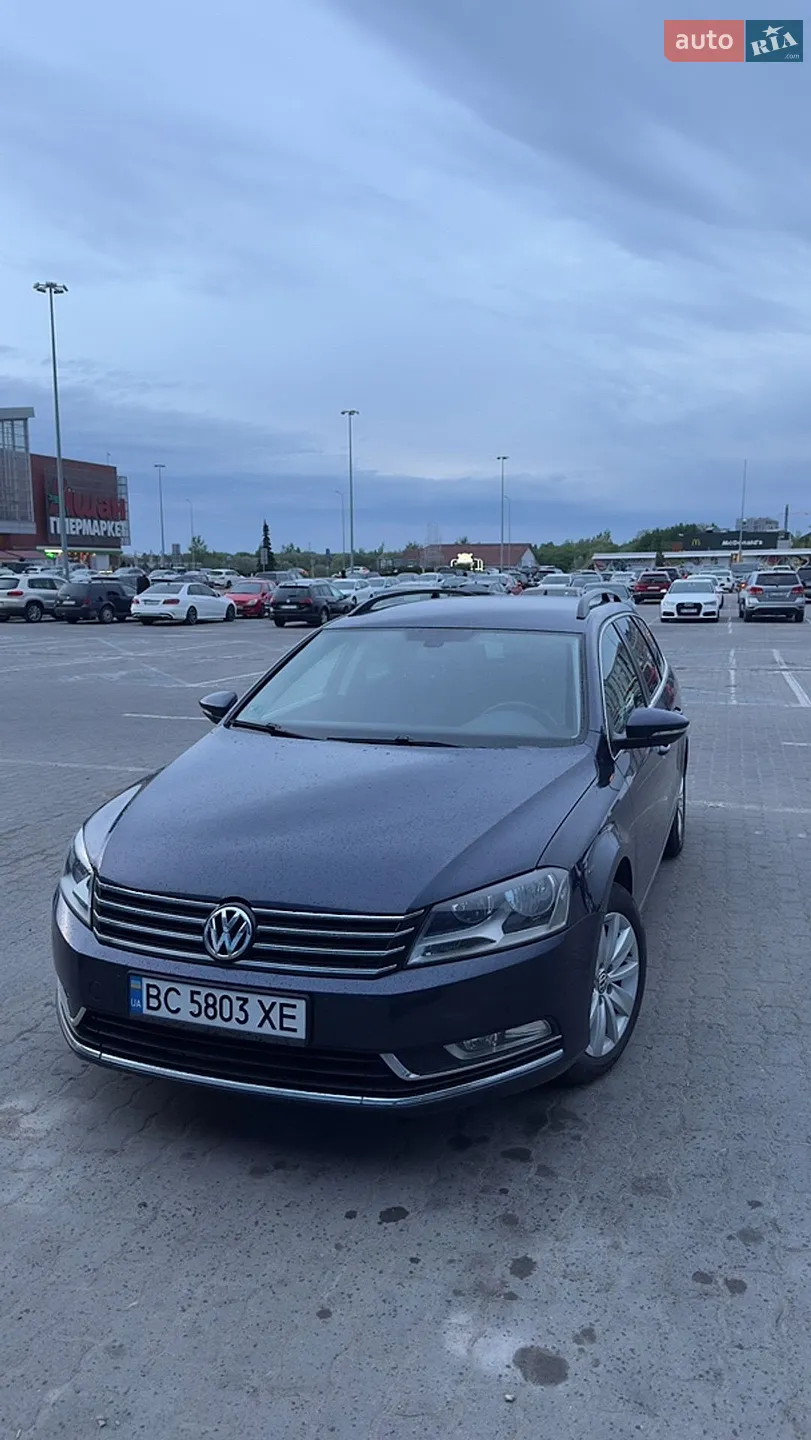 2011 Volkswagen Passat - фото 1
