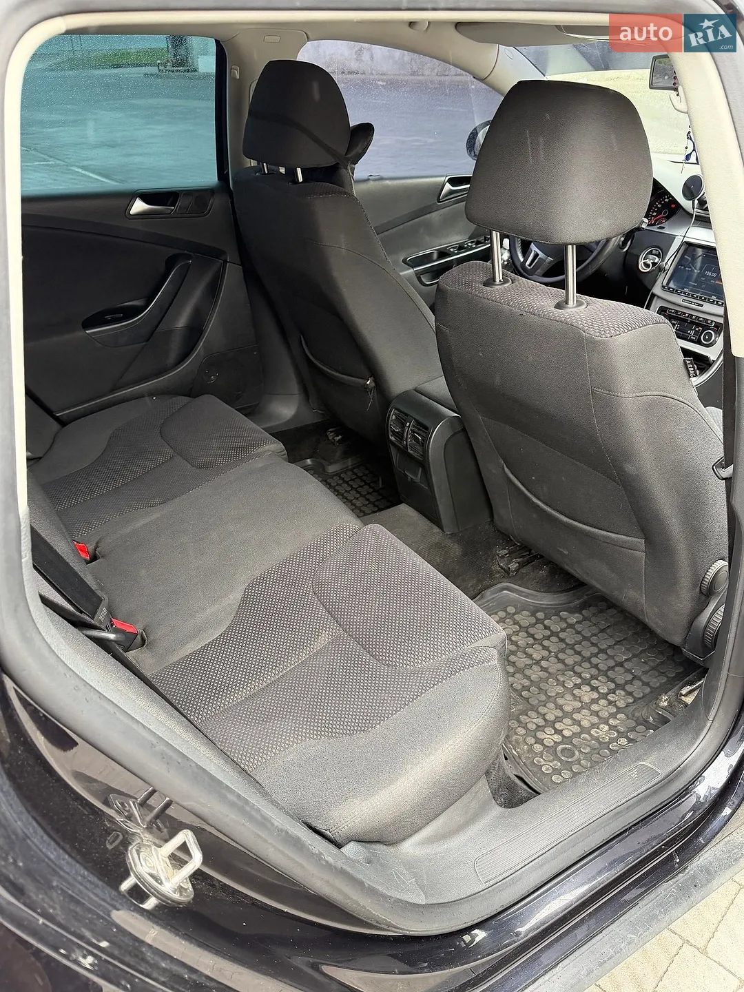 2010 Volkswagen Passat - мініатюра 25