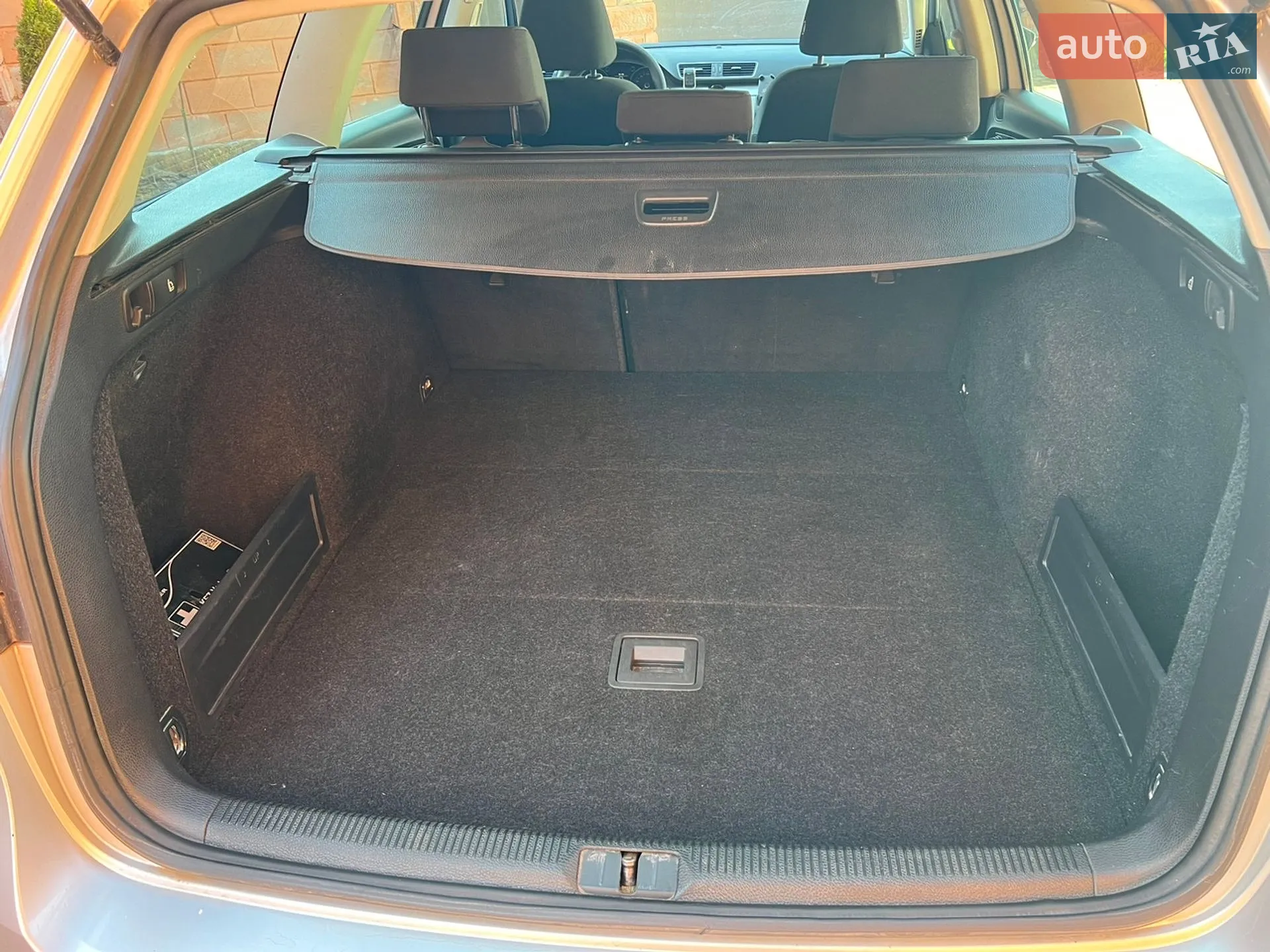2011 Volkswagen Passat - мініатюра 15