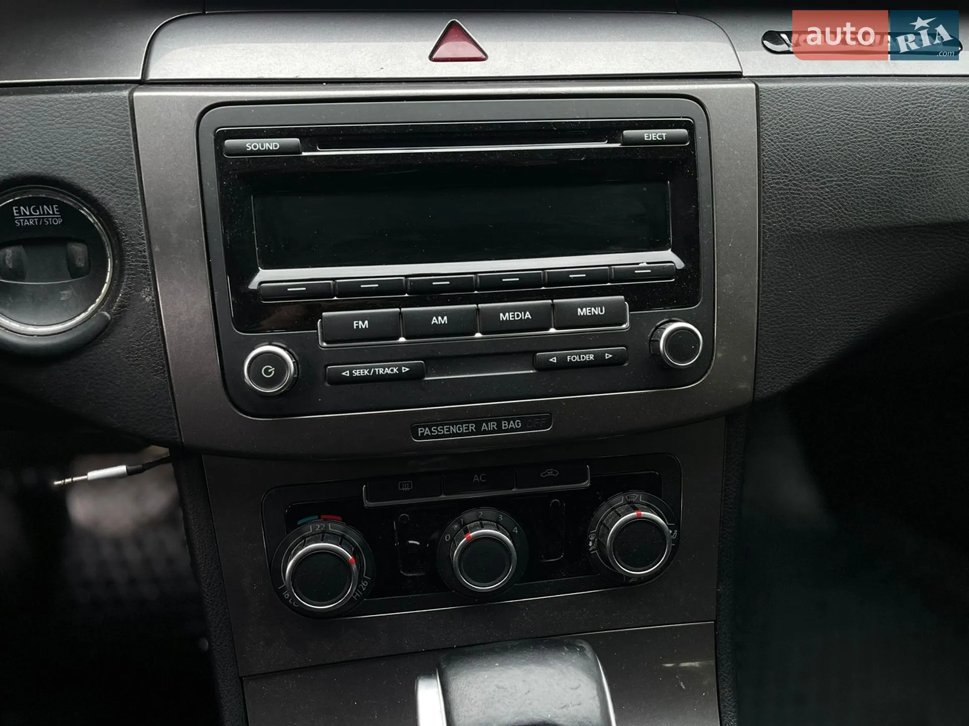 2010 Volkswagen Passat - мініатюра 31