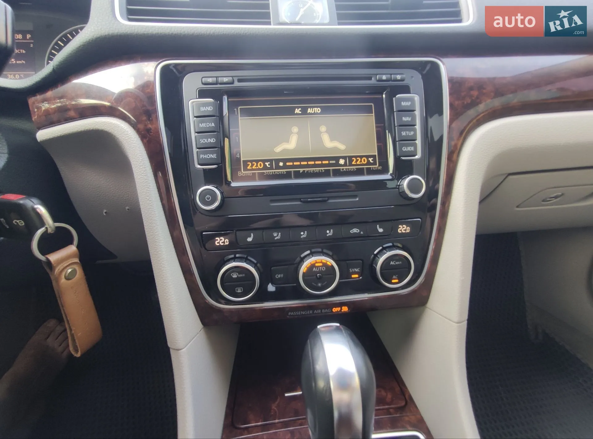 2011 Volkswagen Passat - мініатюра 41