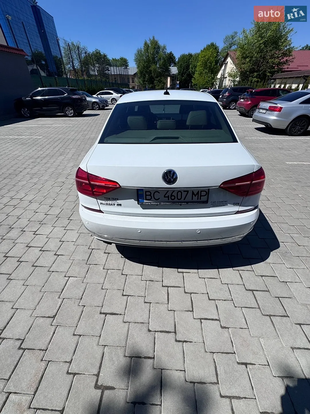 2016 Volkswagen Passat - мініатюра 2