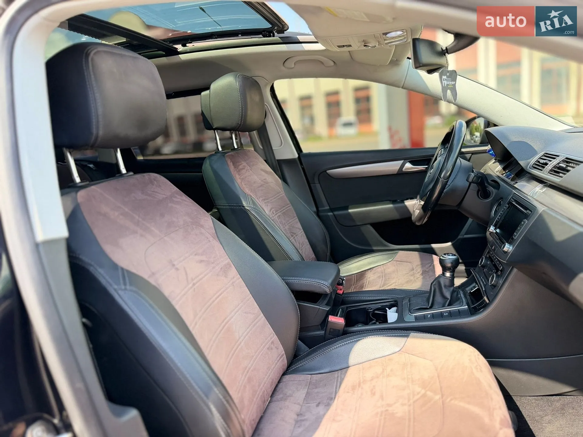 2011 Volkswagen Passat - мініатюра 9