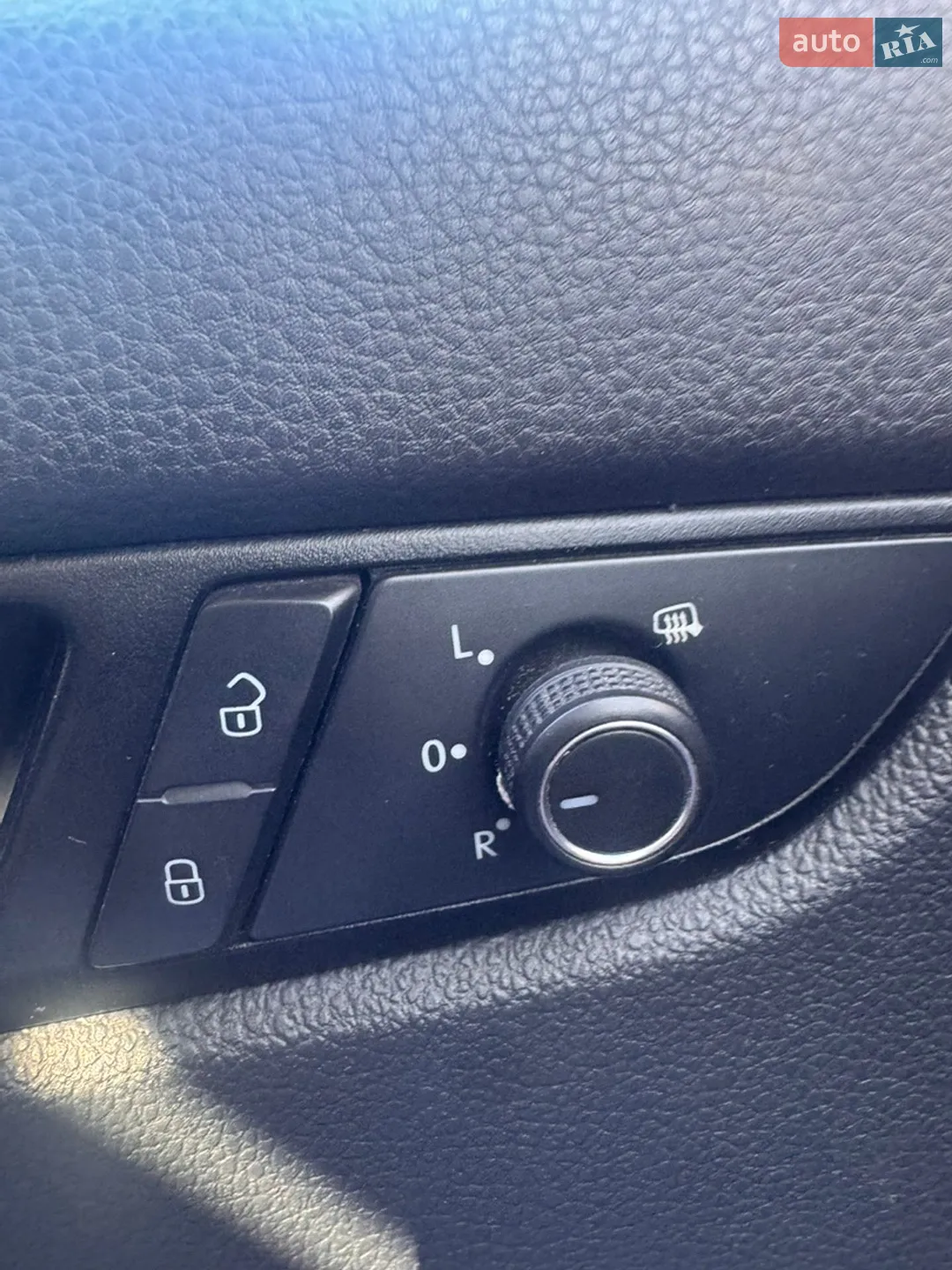 2015 Volkswagen Passat - мініатюра 24