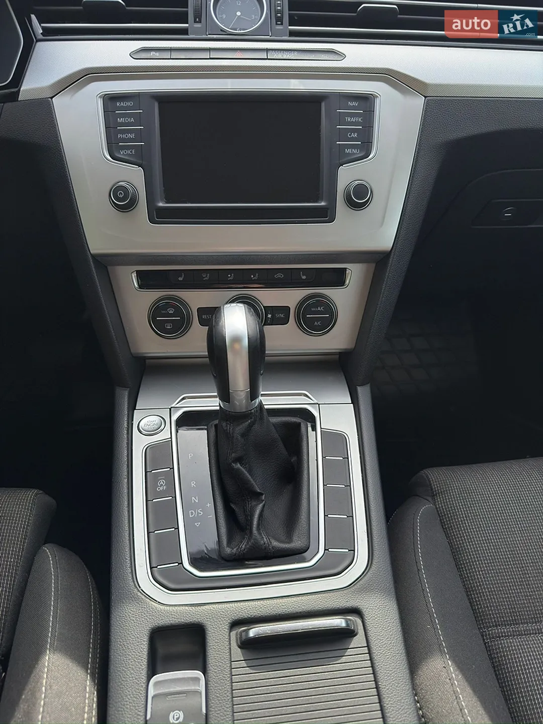 2015 Volkswagen Passat - мініатюра 13