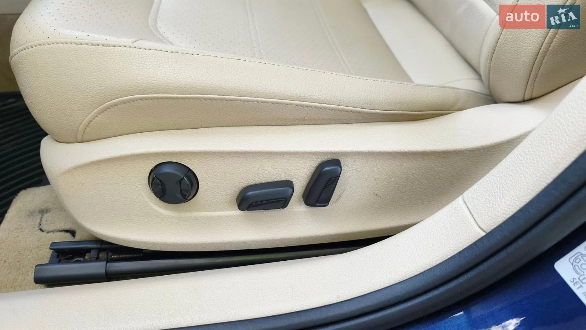 2011 Volkswagen Passat - мініатюра 30