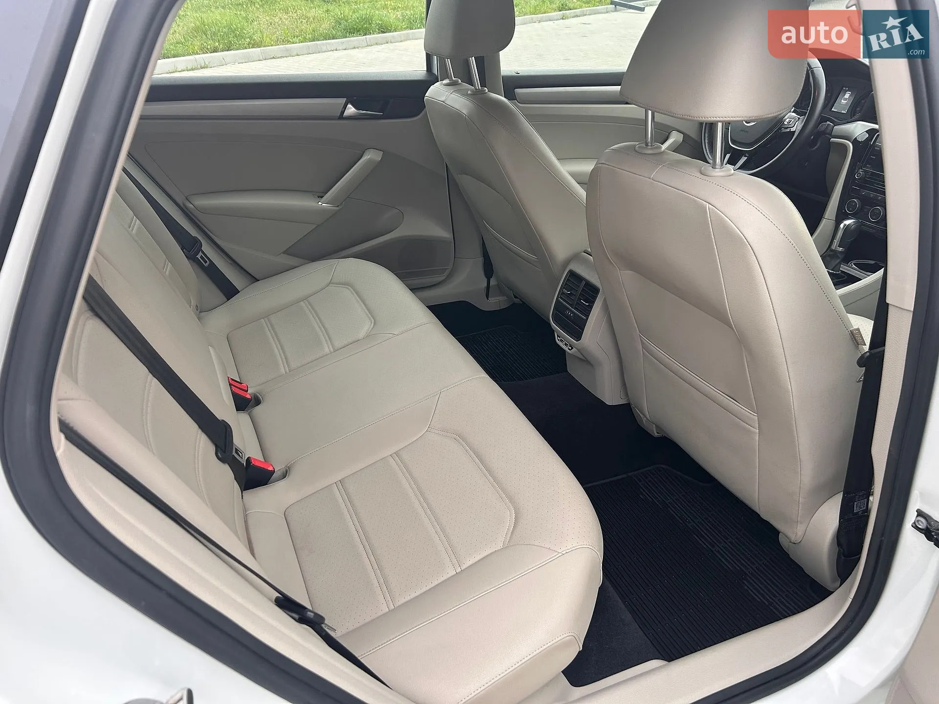 2019 Volkswagen Passat - мініатюра 16