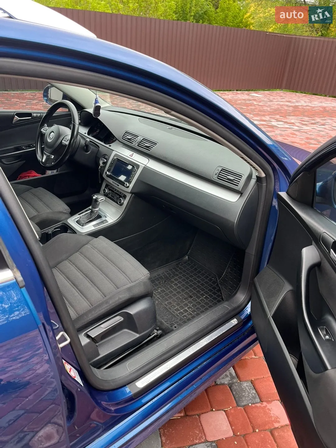 2010 Volkswagen Passat - мініатюра 17