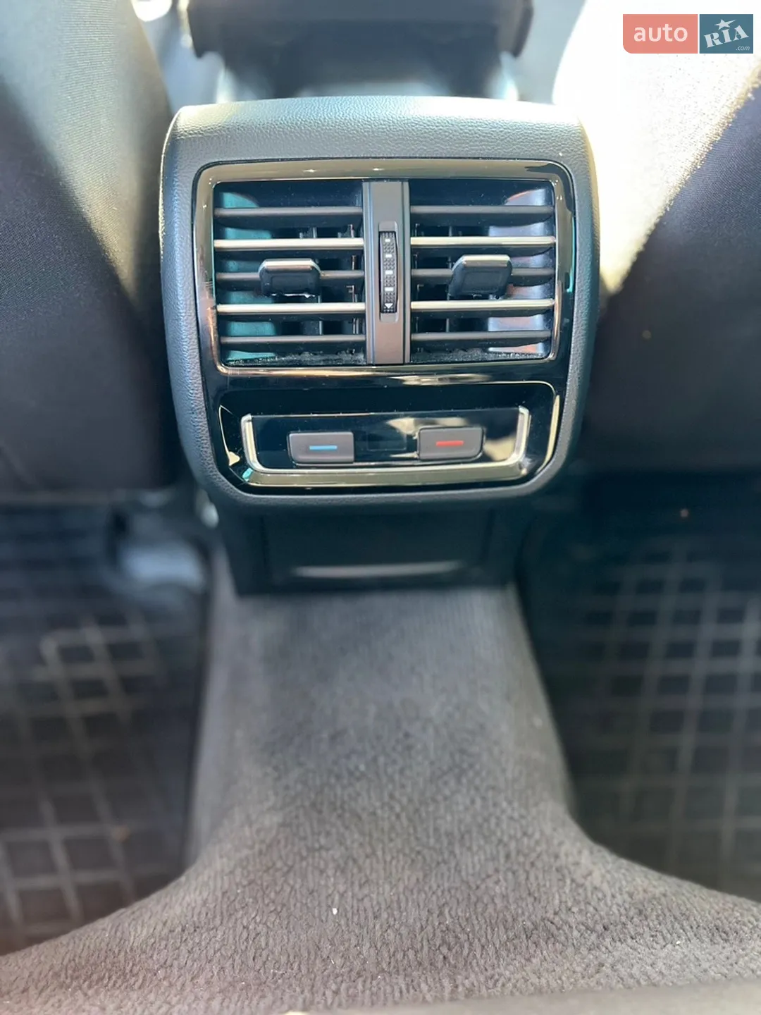 2017 Volkswagen Passat - мініатюра 17