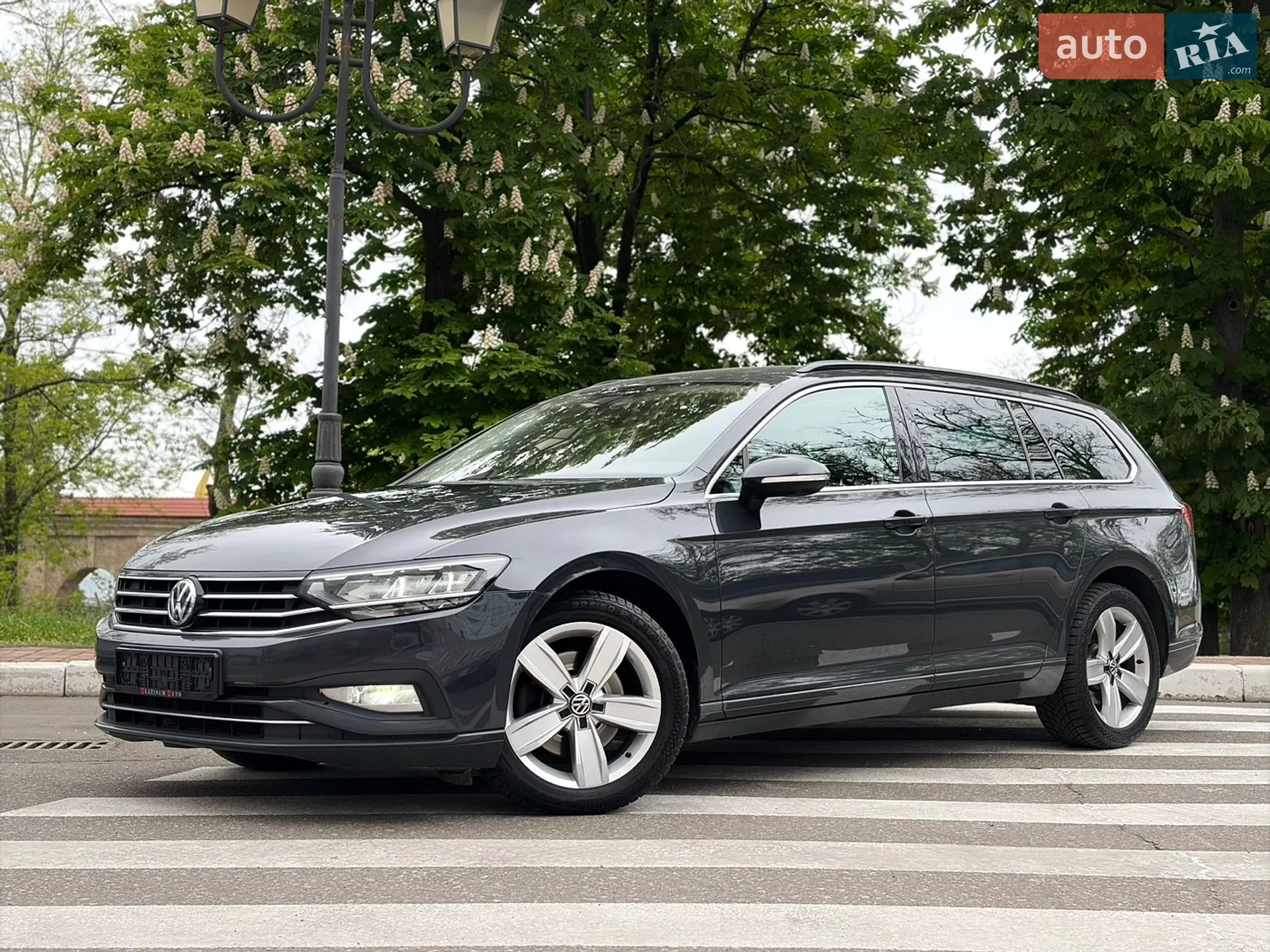 2019 Volkswagen Passat - мініатюра 21