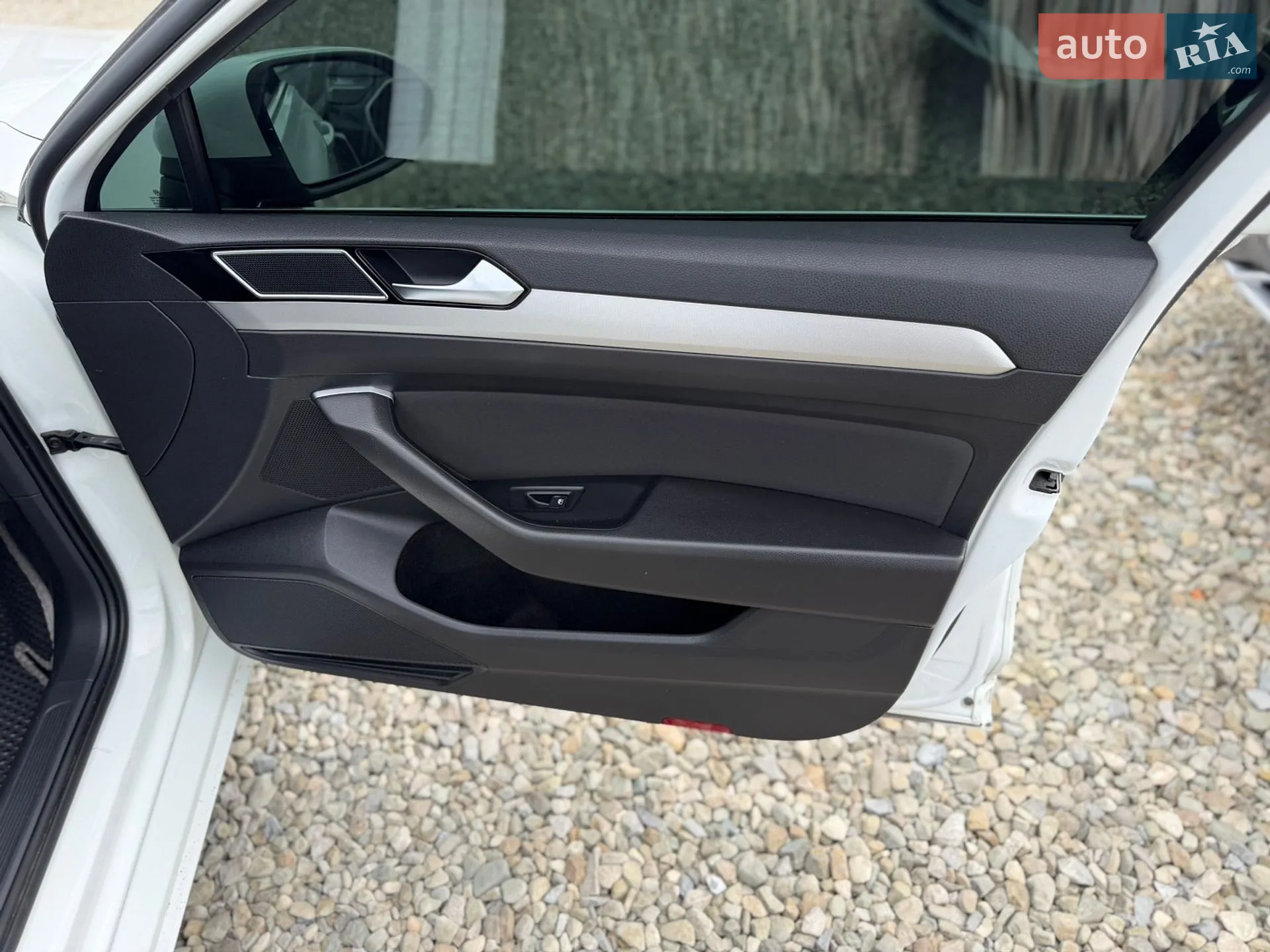 2017 Volkswagen Passat - мініатюра 22