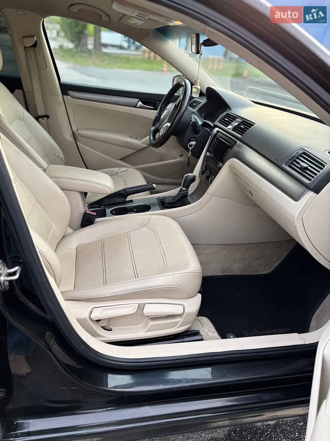 2014 Volkswagen Passat - мініатюра 25