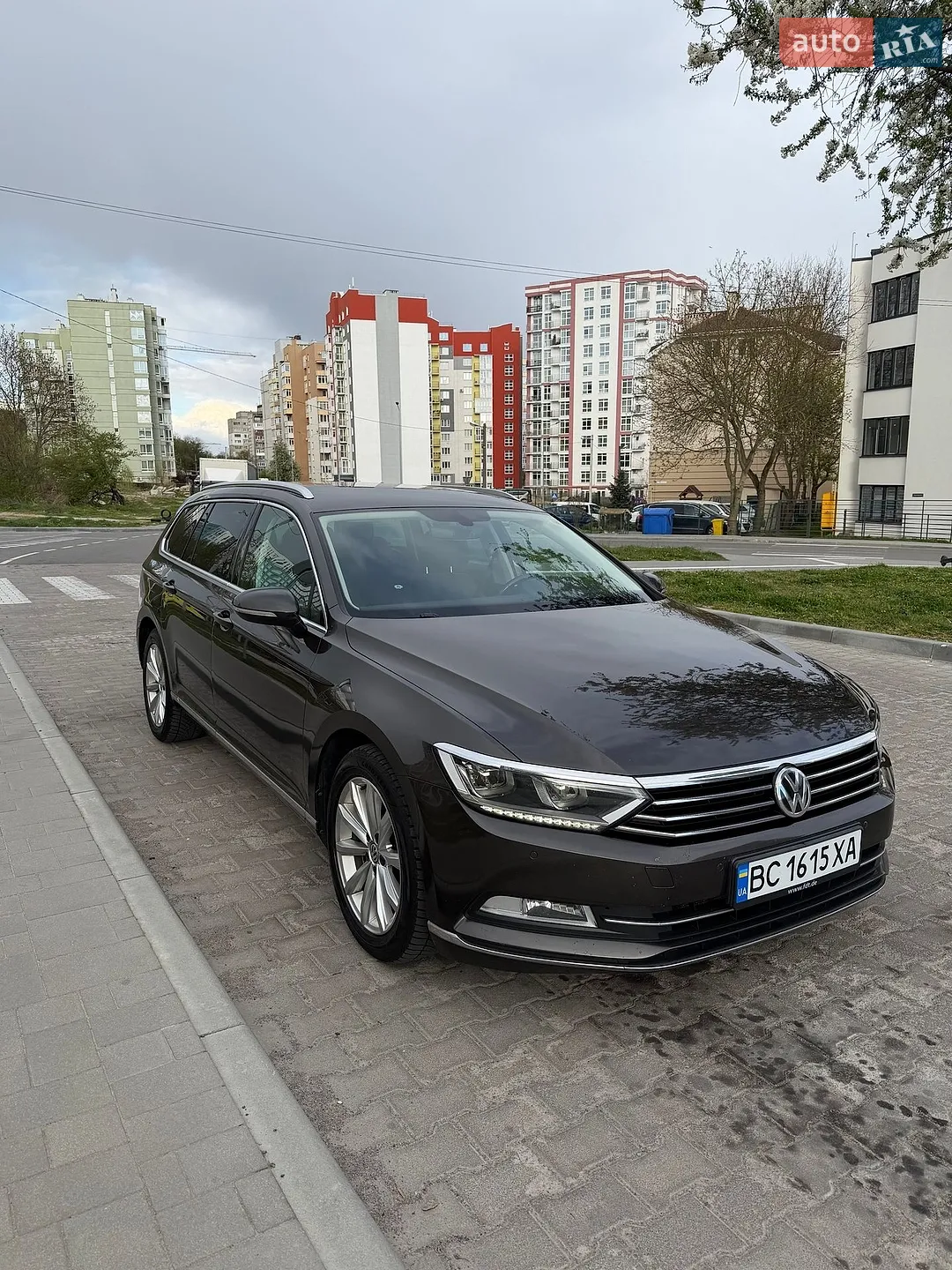 2017 Volkswagen Passat - мініатюра 2