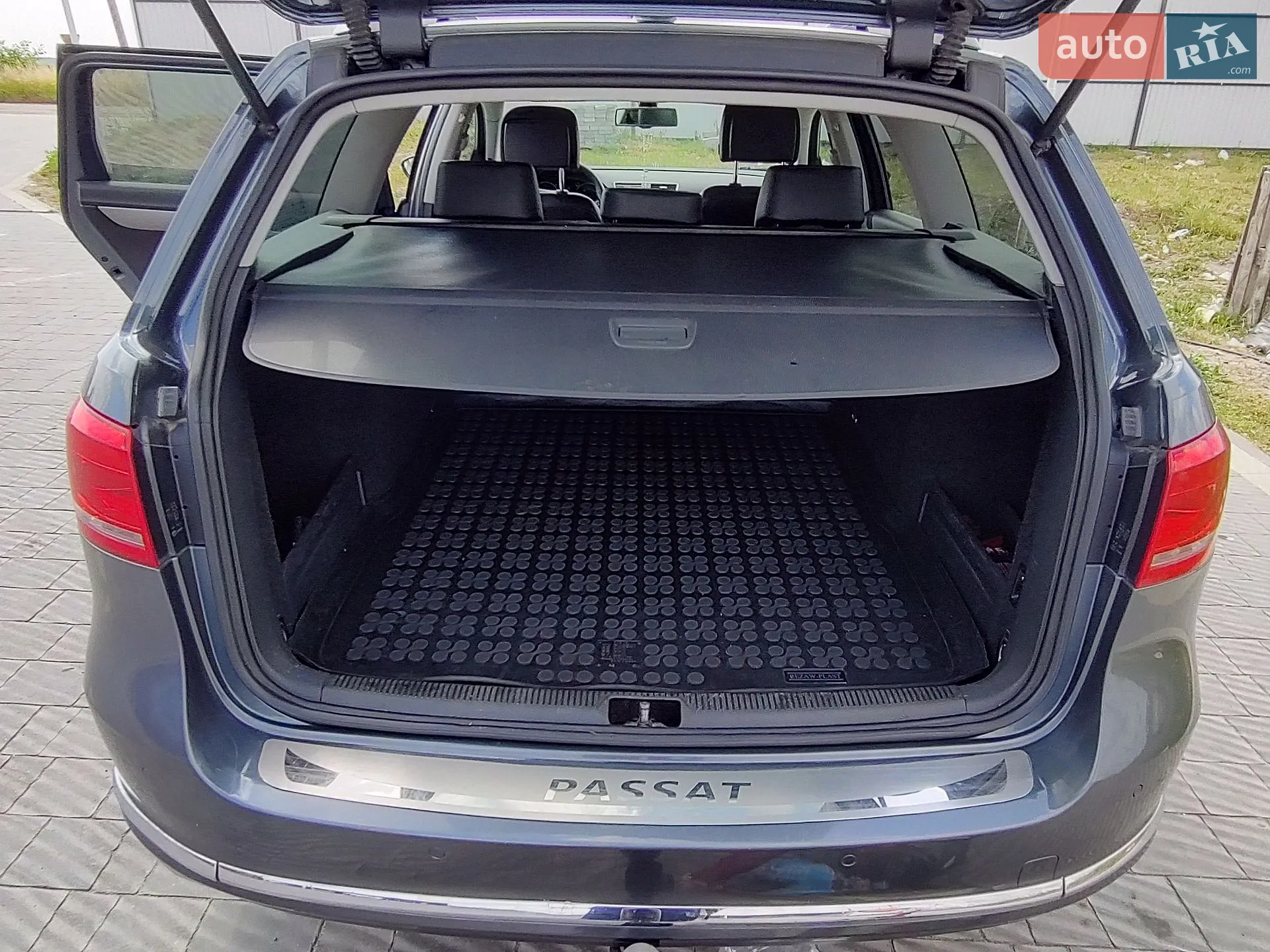 2011 Volkswagen Passat - мініатюра 10