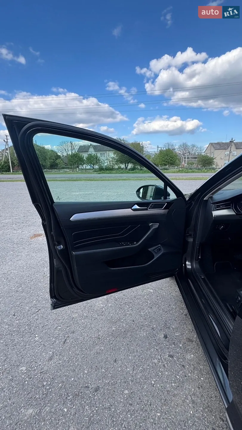 2019 Volkswagen Passat - мініатюра 24