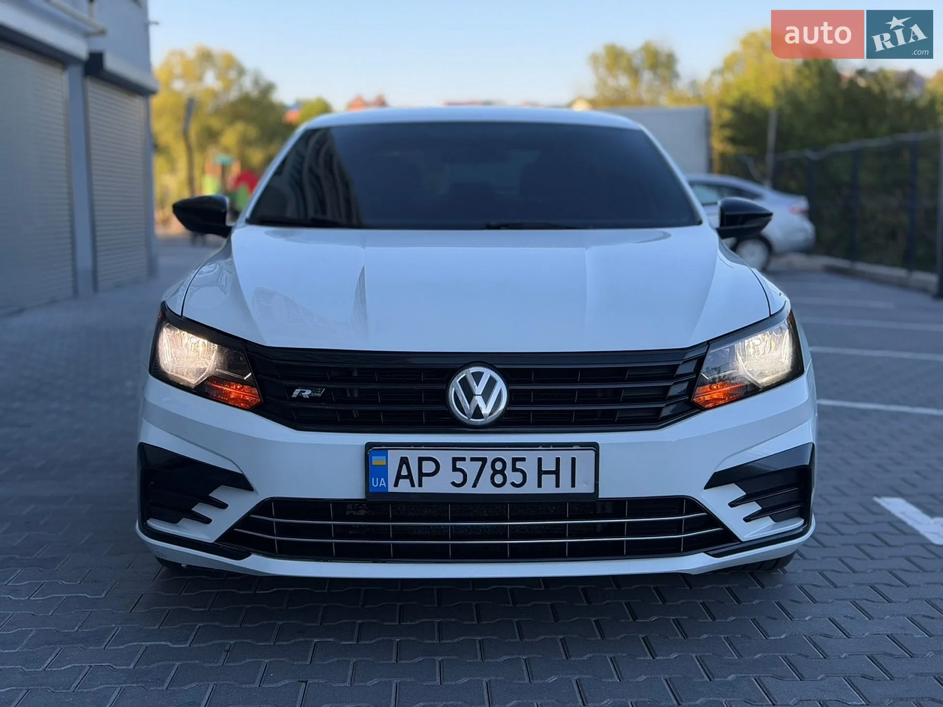 2017 Volkswagen Passat - мініатюра 18