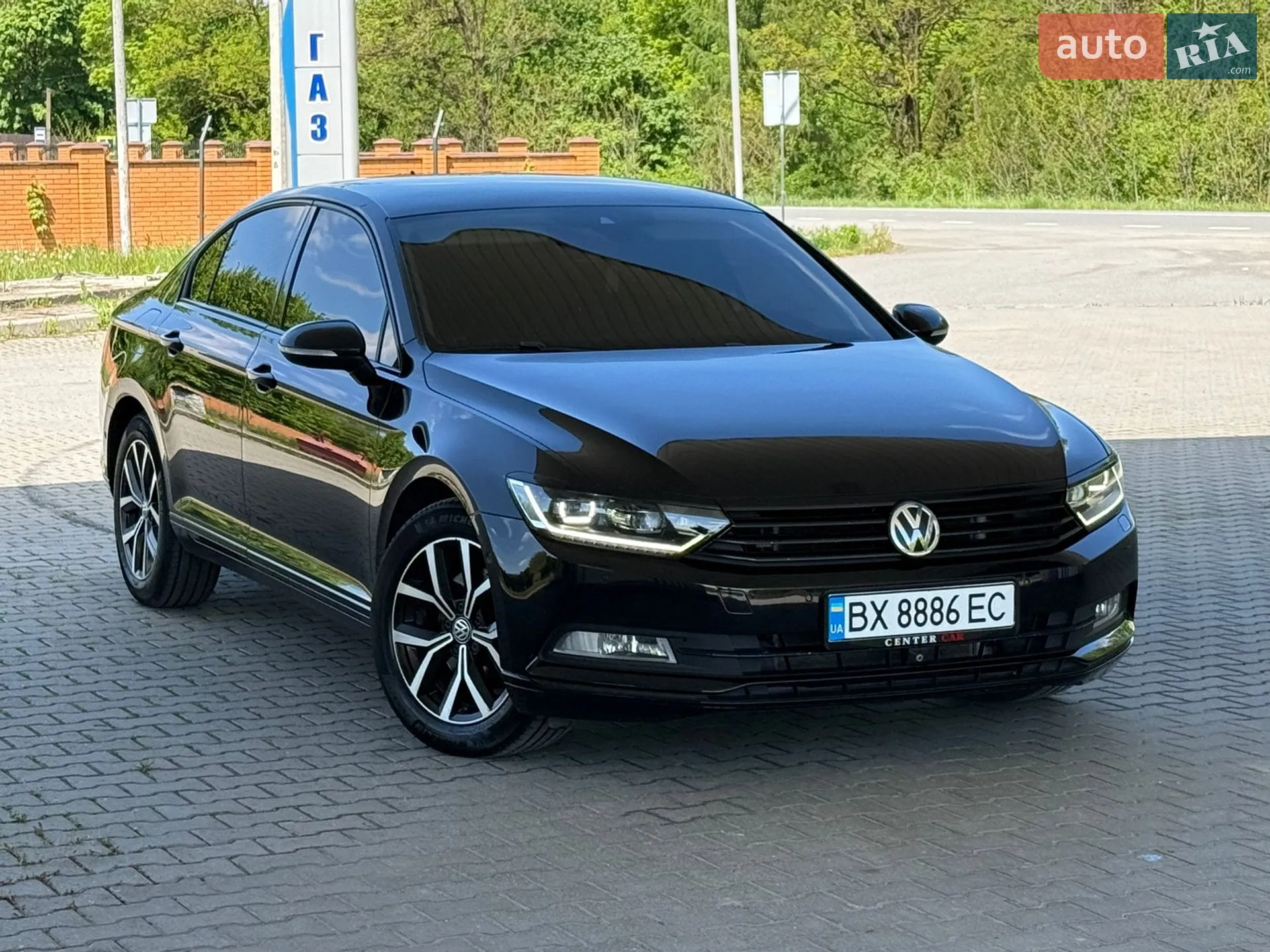 2017 Volkswagen Passat - фото 1
