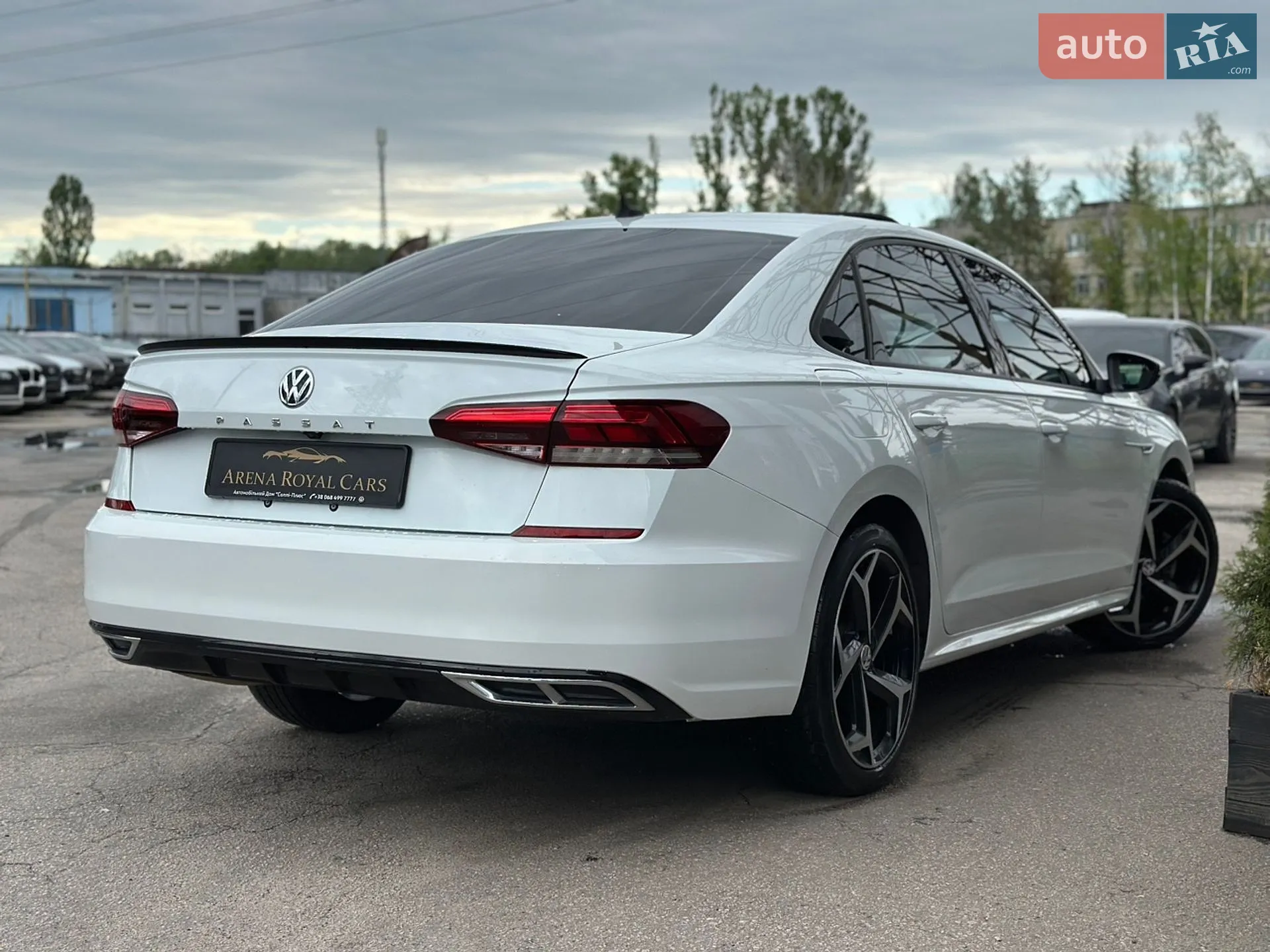 2019 Volkswagen Passat - мініатюра 2