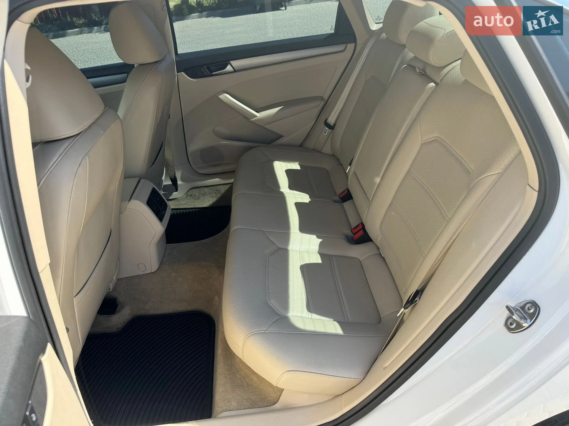 2015 Volkswagen Passat - мініатюра 14