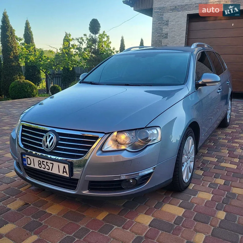 2010 Volkswagen Passat - мініатюра 17
