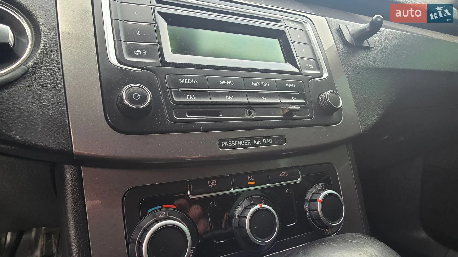 2010 Volkswagen Passat - мініатюра 32