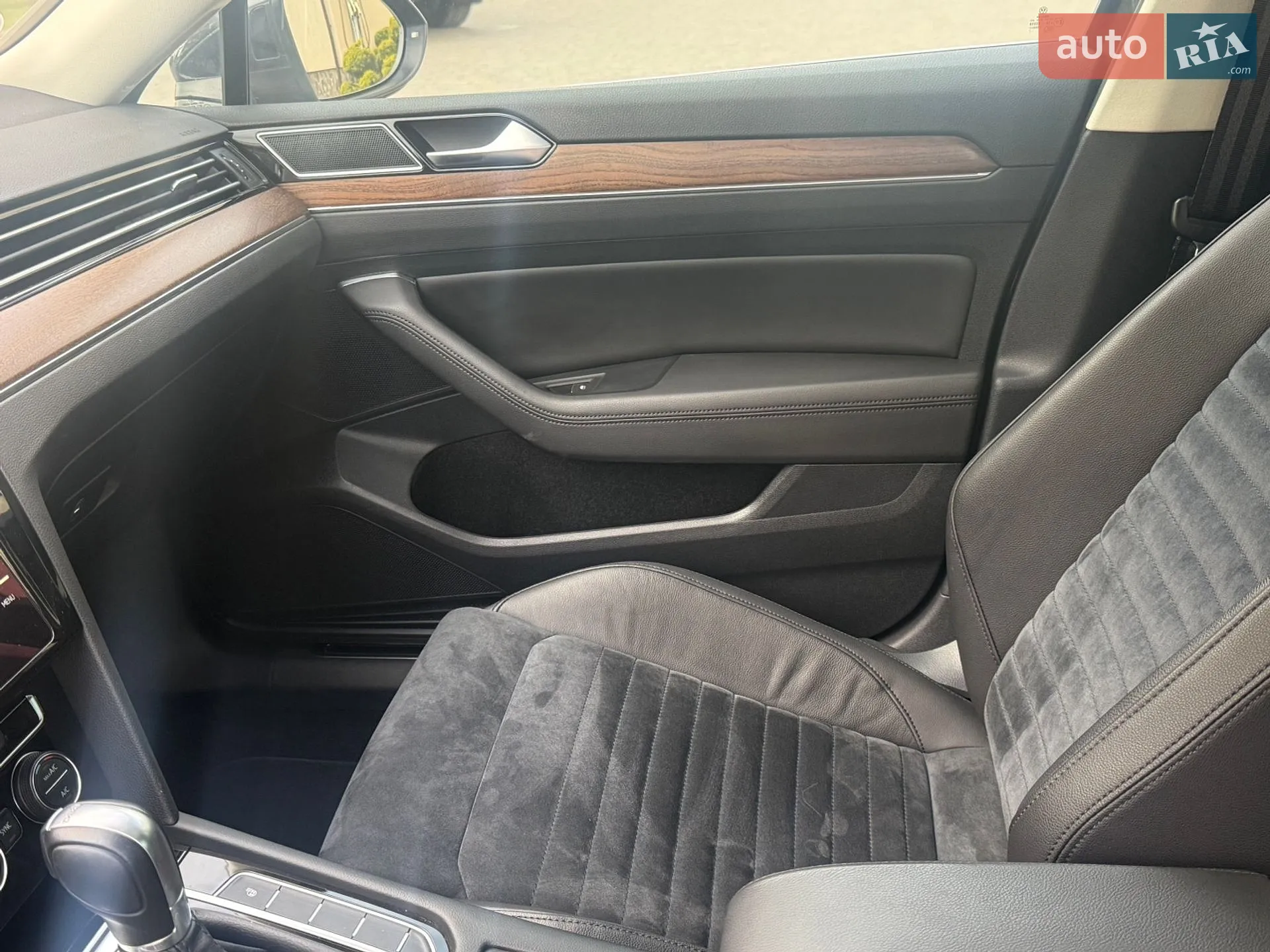 2017 Volkswagen Passat - мініатюра 33