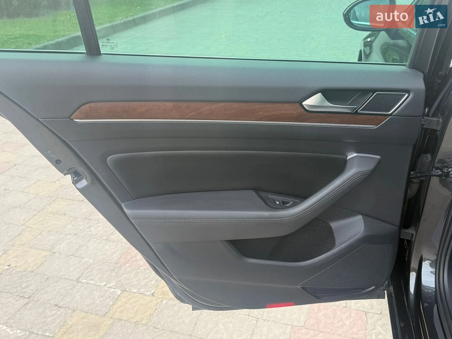 2017 Volkswagen Passat - мініатюра 42