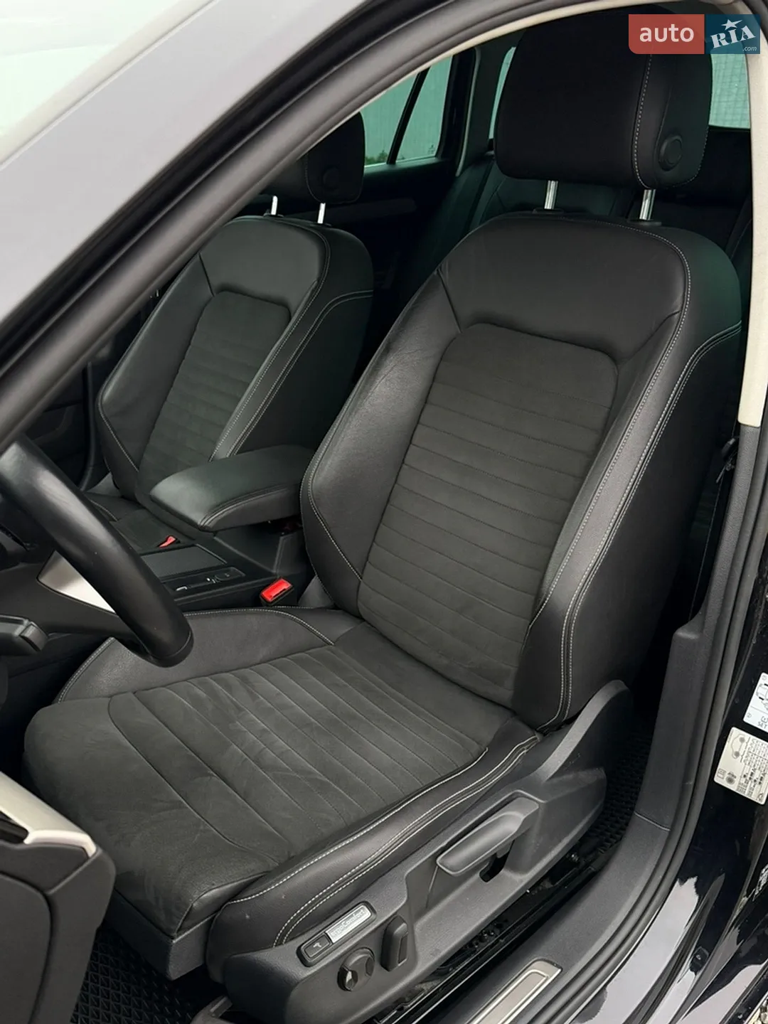 2022 Volkswagen Passat - мініатюра 31