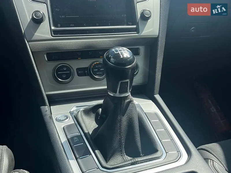 Volkswagen Passat 2015 VIN WVWZZZ3CZFE522130 фото оголошення 21 з 57