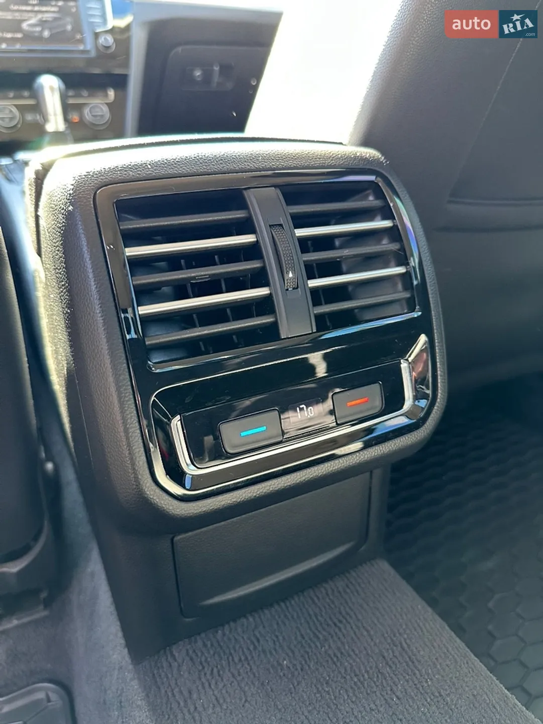 2015 Volkswagen Passat - мініатюра 24
