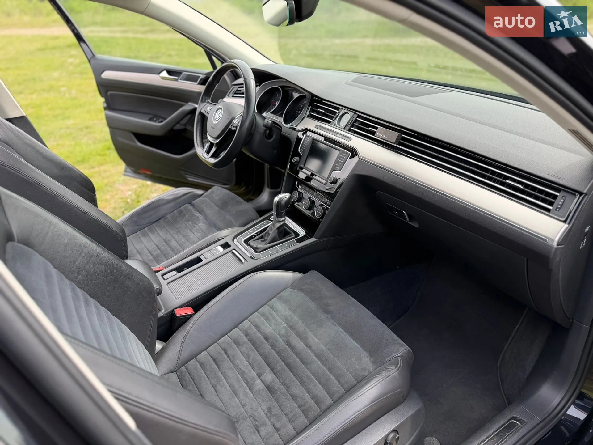 2016 Volkswagen Passat - мініатюра 32