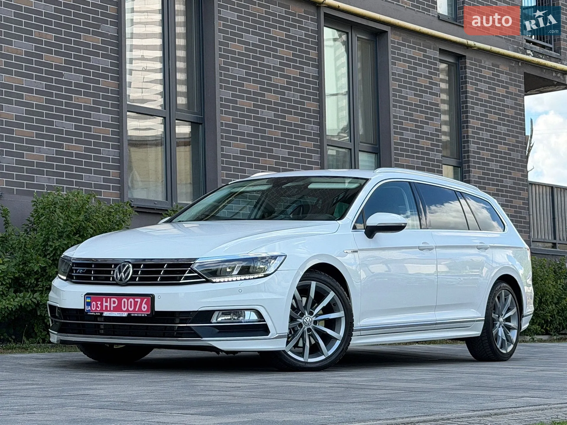2017 Volkswagen Passat - фото 1