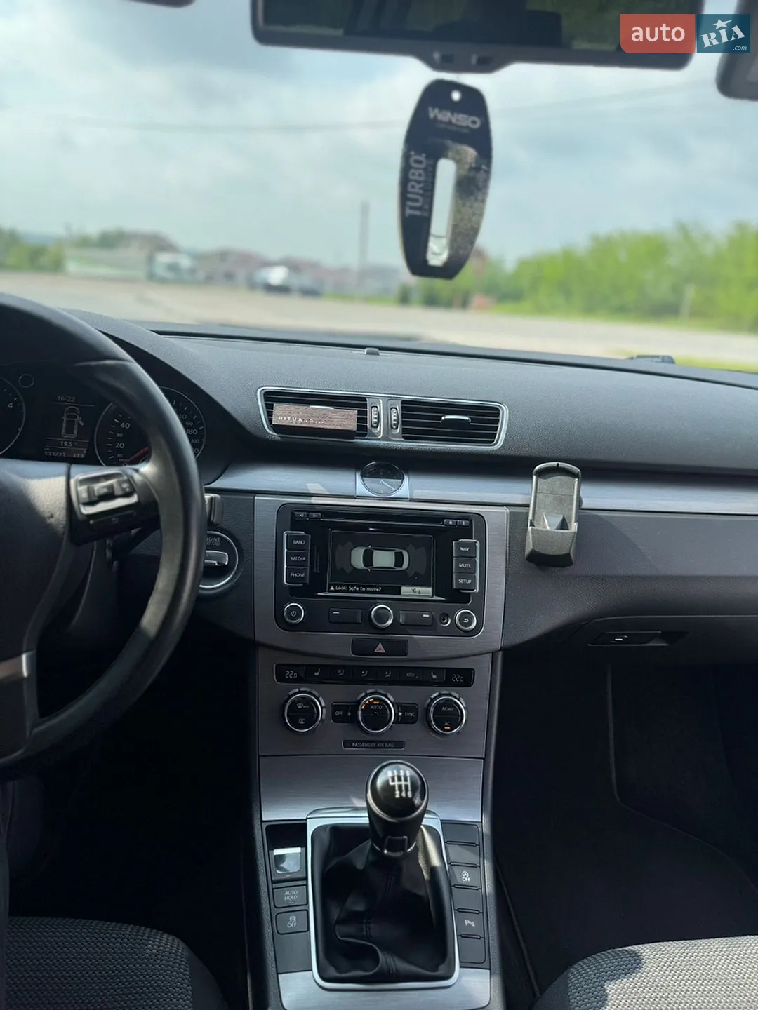 2011 Volkswagen Passat - мініатюра 9