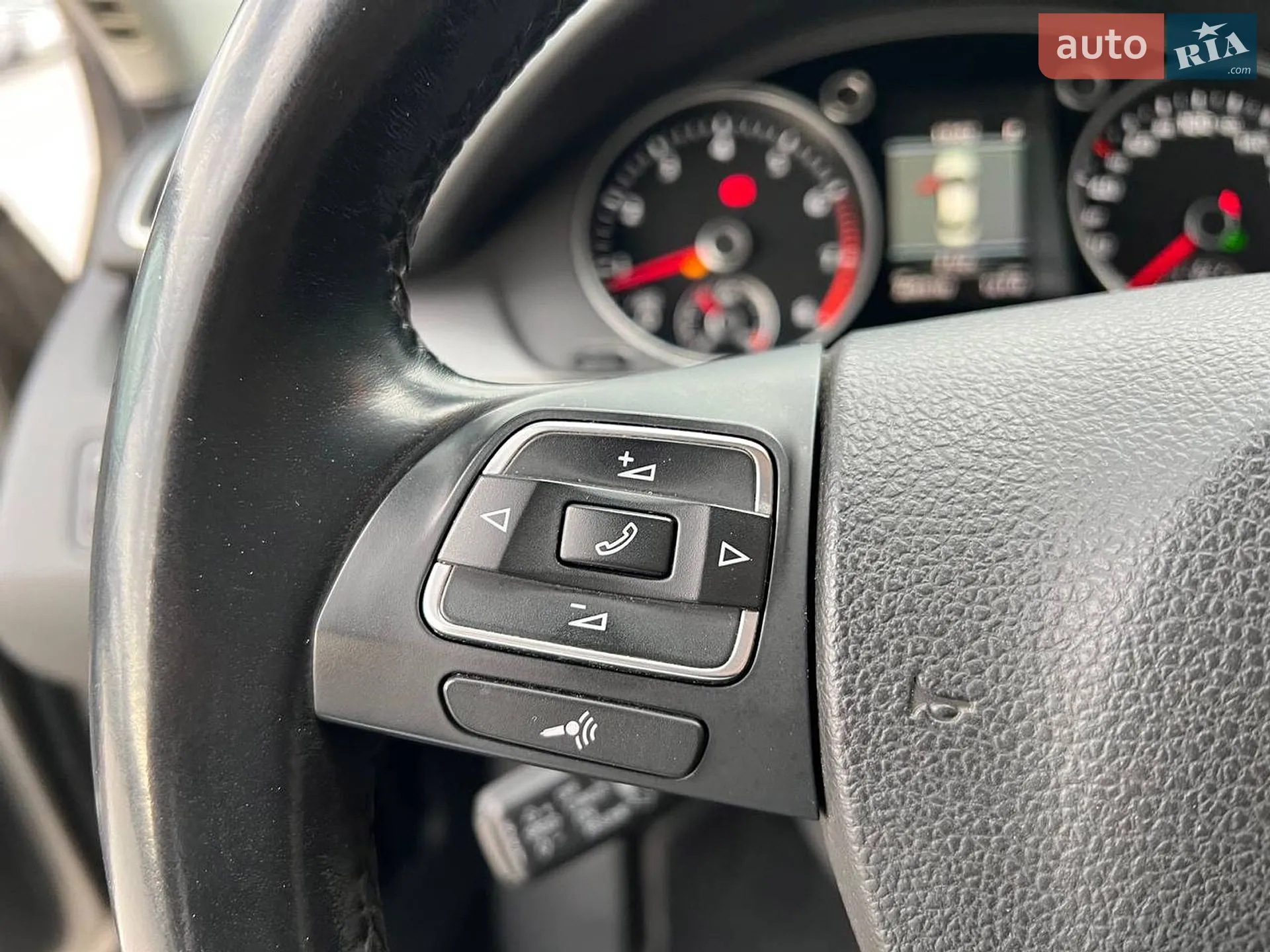 2014 Volkswagen Passat - мініатюра 26