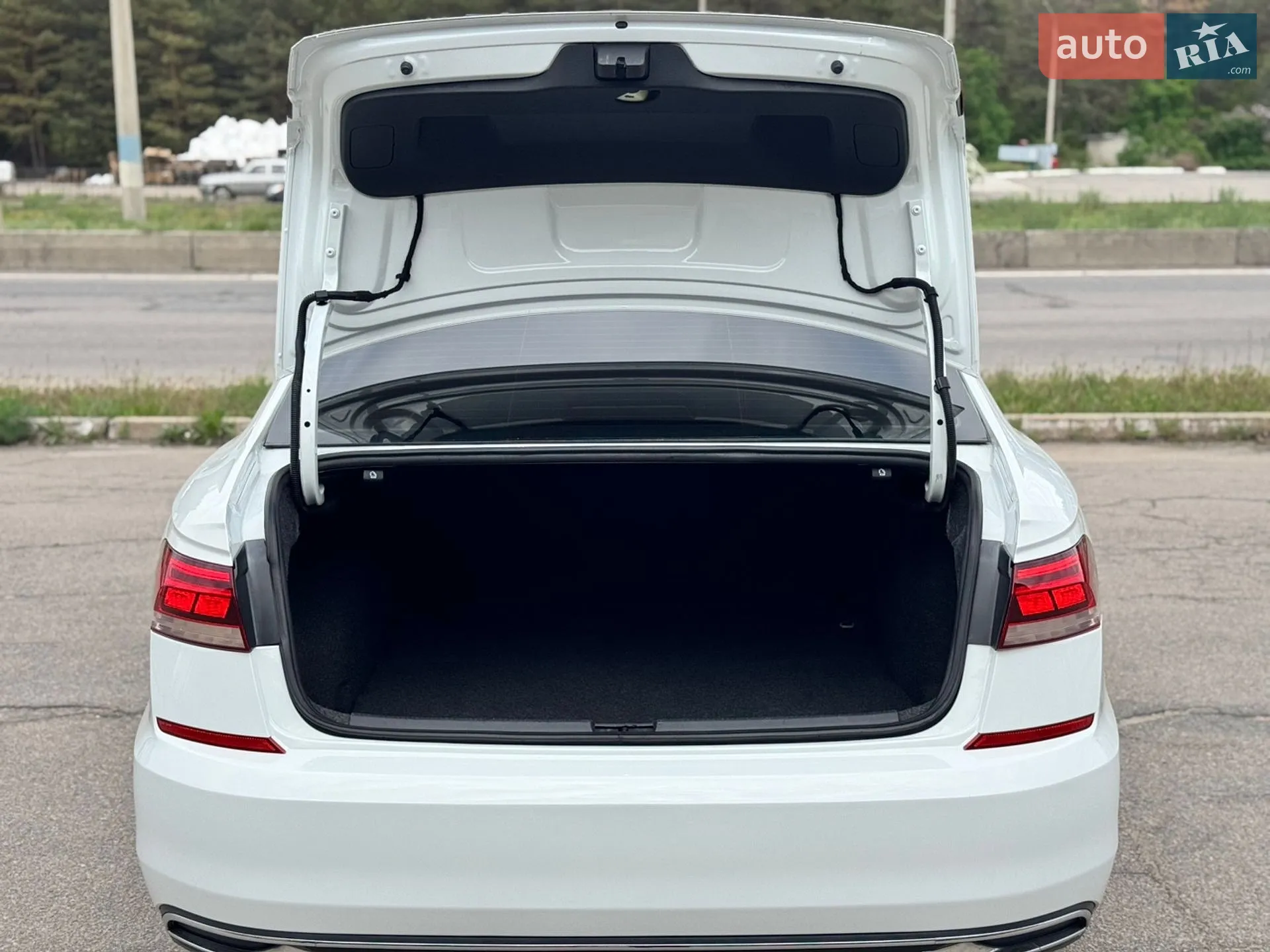 2019 Volkswagen Passat - мініатюра 17