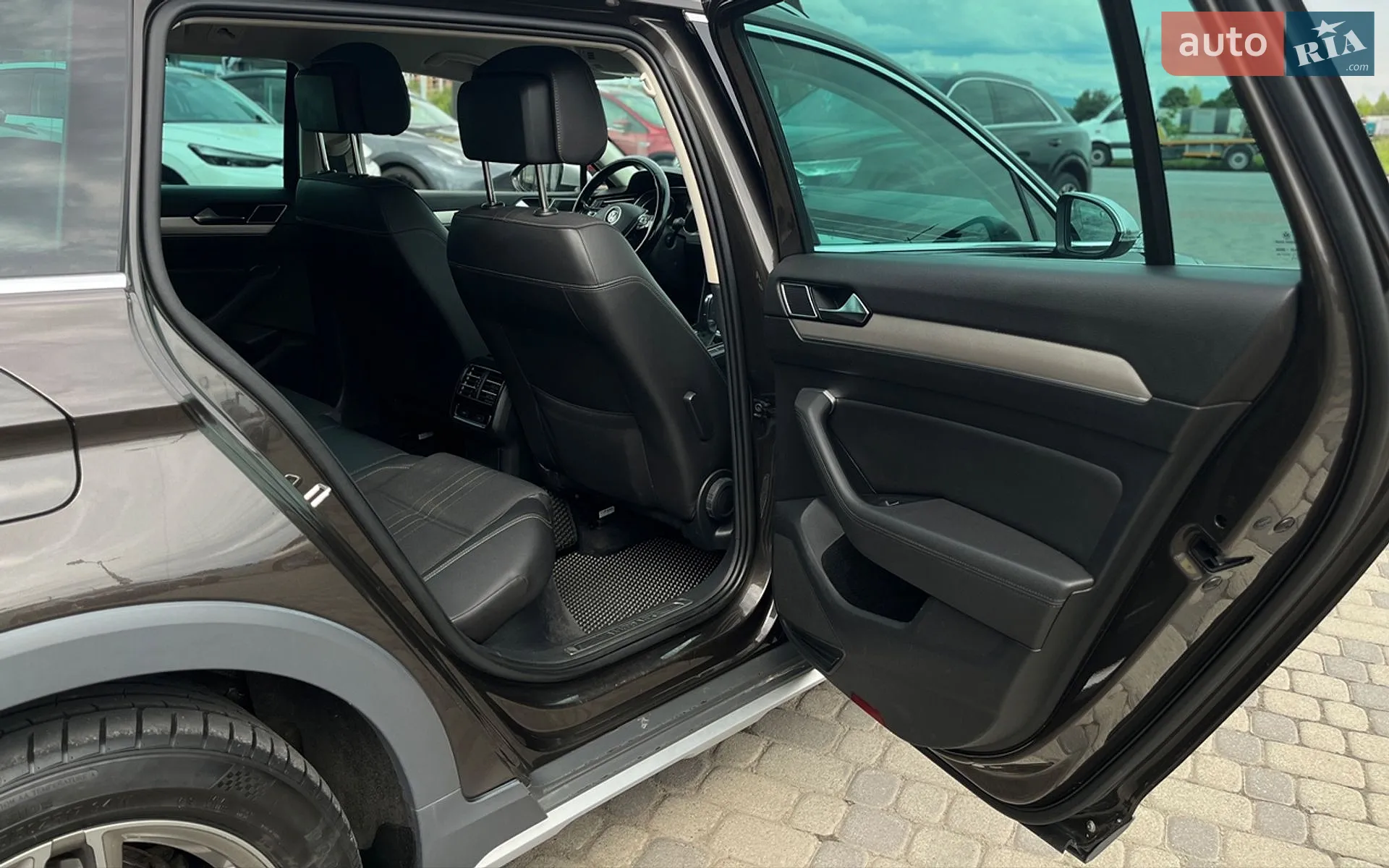 2015 Volkswagen Passat - мініатюра 28