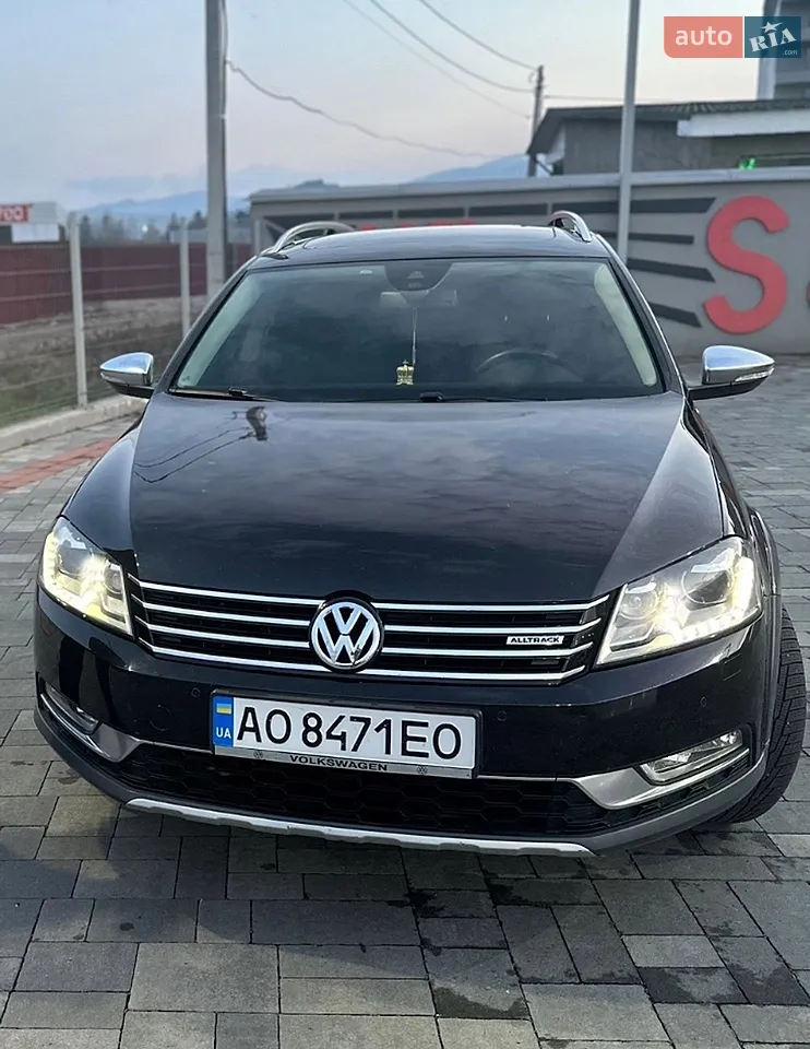 2011 Volkswagen Passat - мініатюра 9