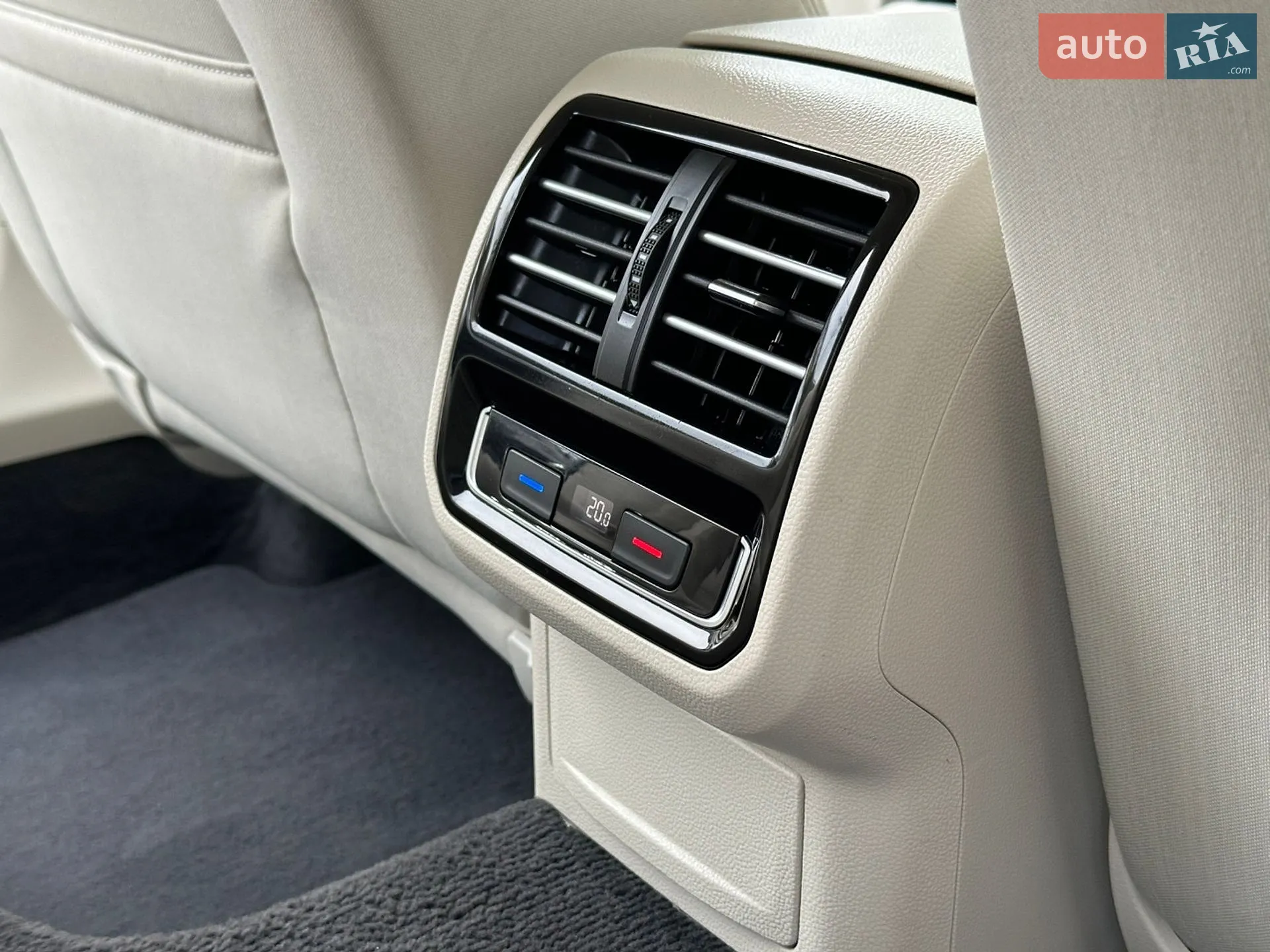 2016 Volkswagen Passat - мініатюра 20