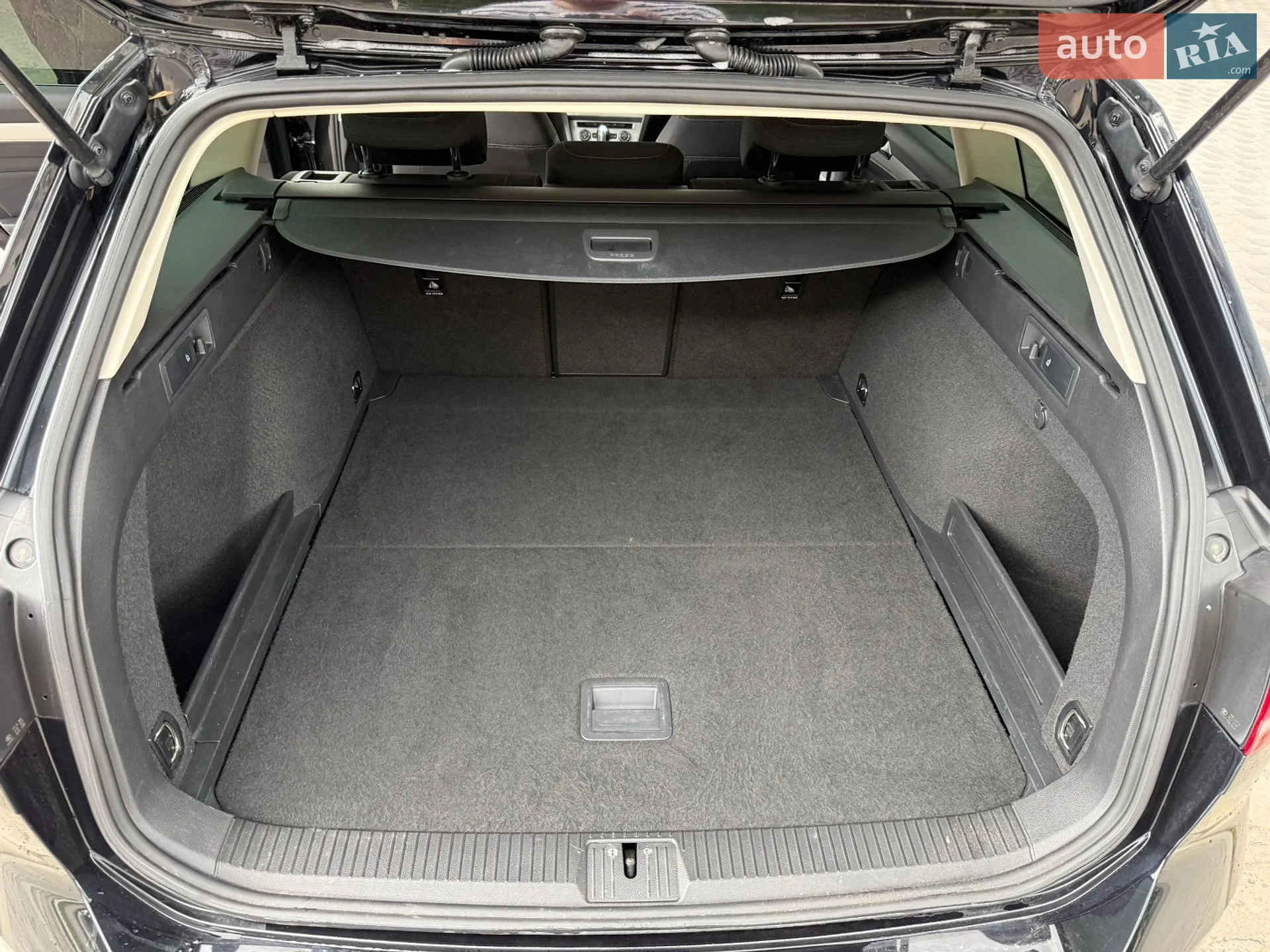 2017 Volkswagen Passat - мініатюра 27