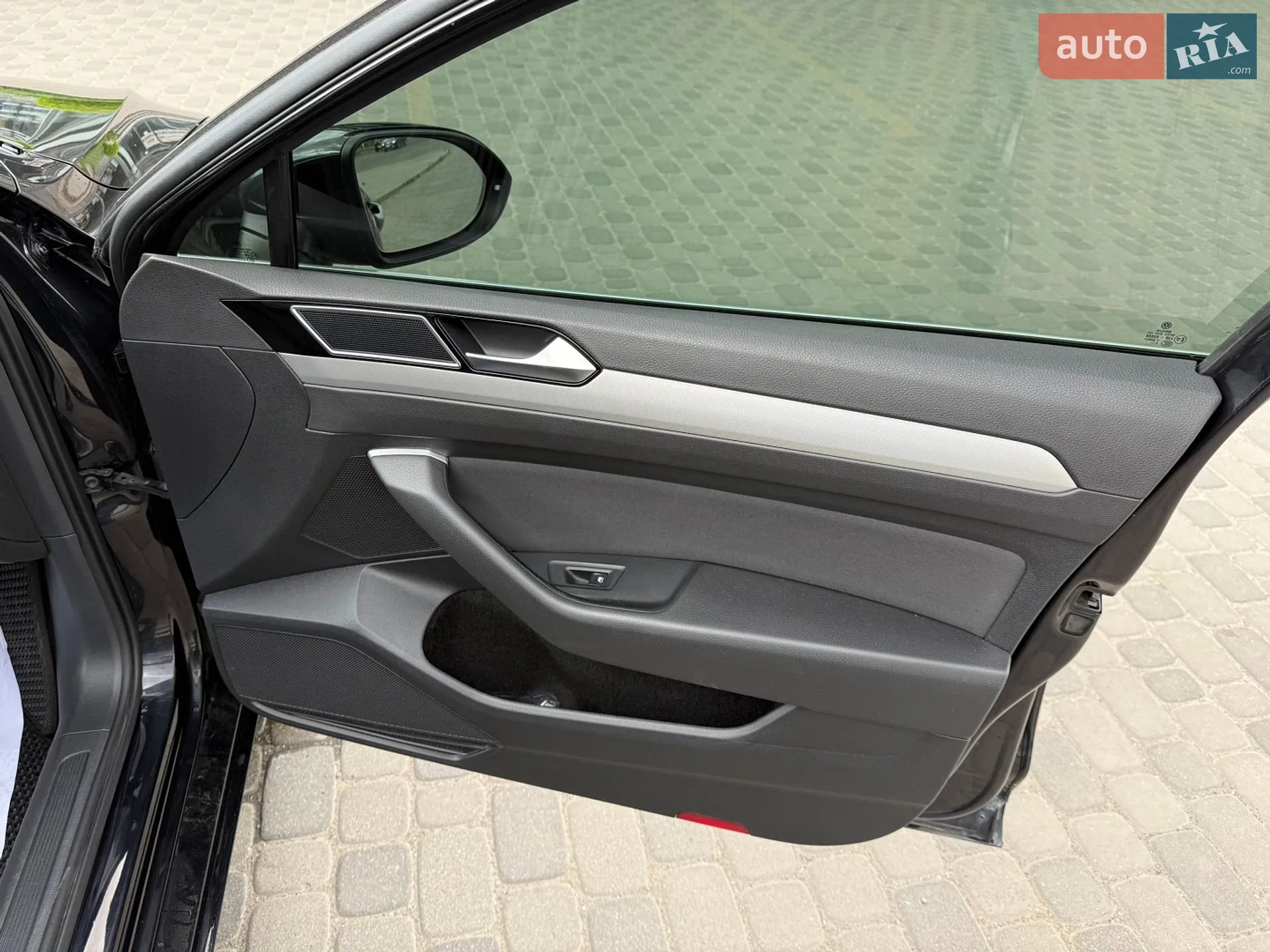 2017 Volkswagen Passat - мініатюра 30