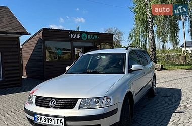 Универсал Volkswagen Passat 2000 в Ильинцах
