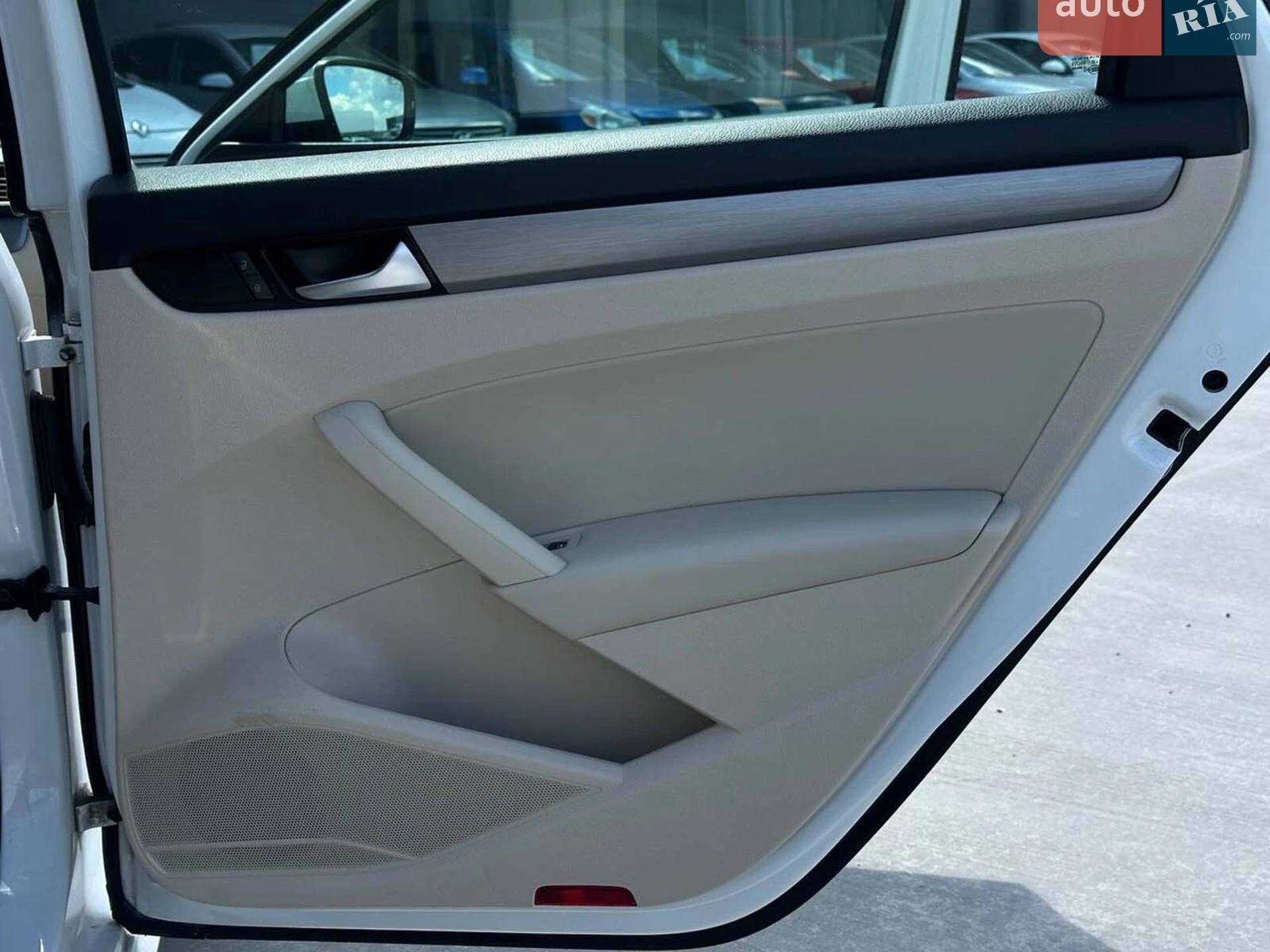 2013 Volkswagen Passat - мініатюра 30