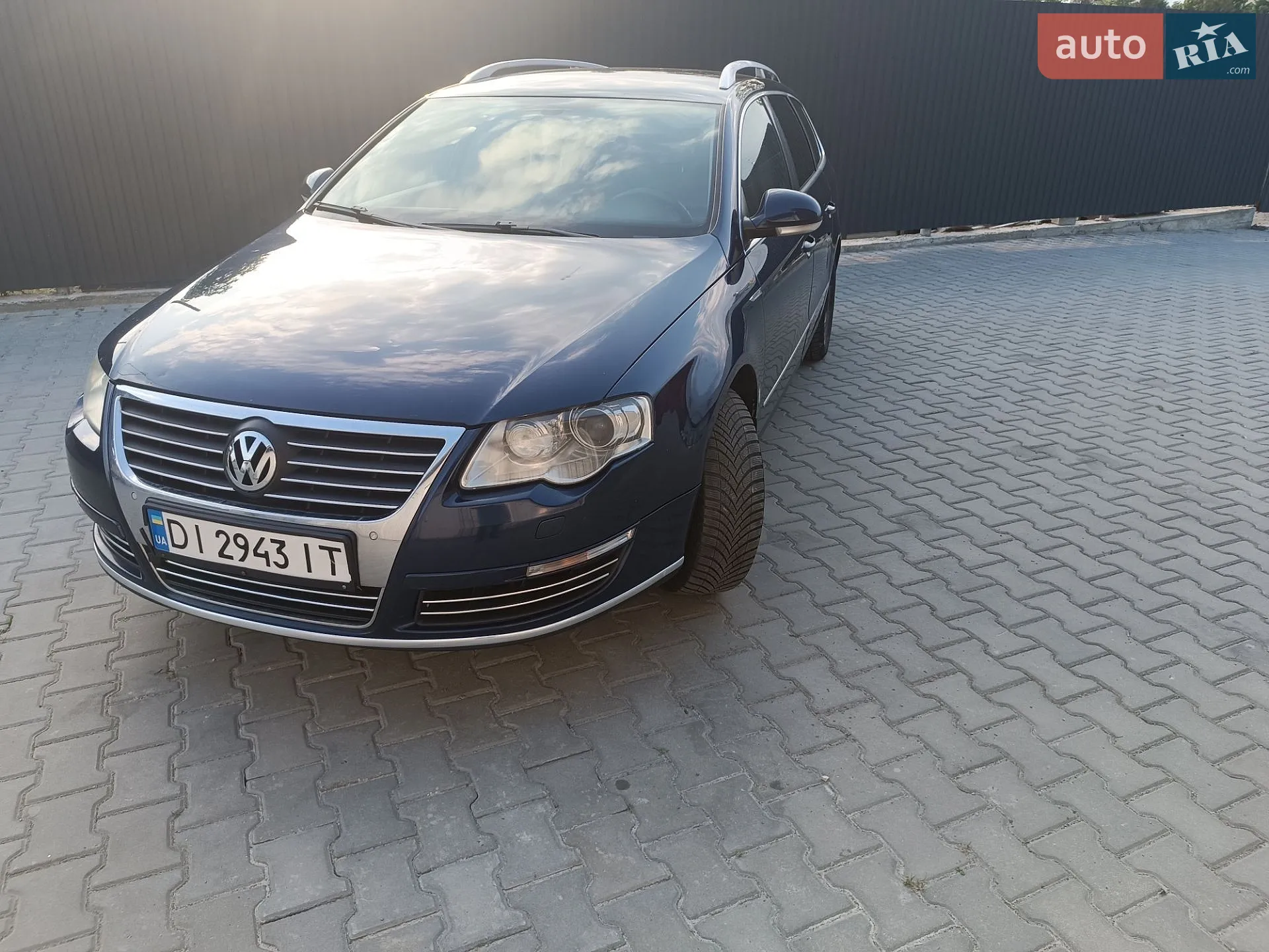 2010 Volkswagen Passat - мініатюра 4