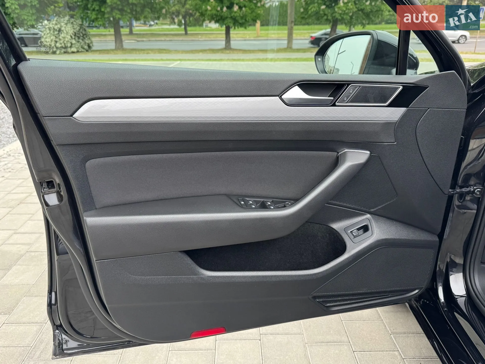 2022 Volkswagen Passat - мініатюра 23