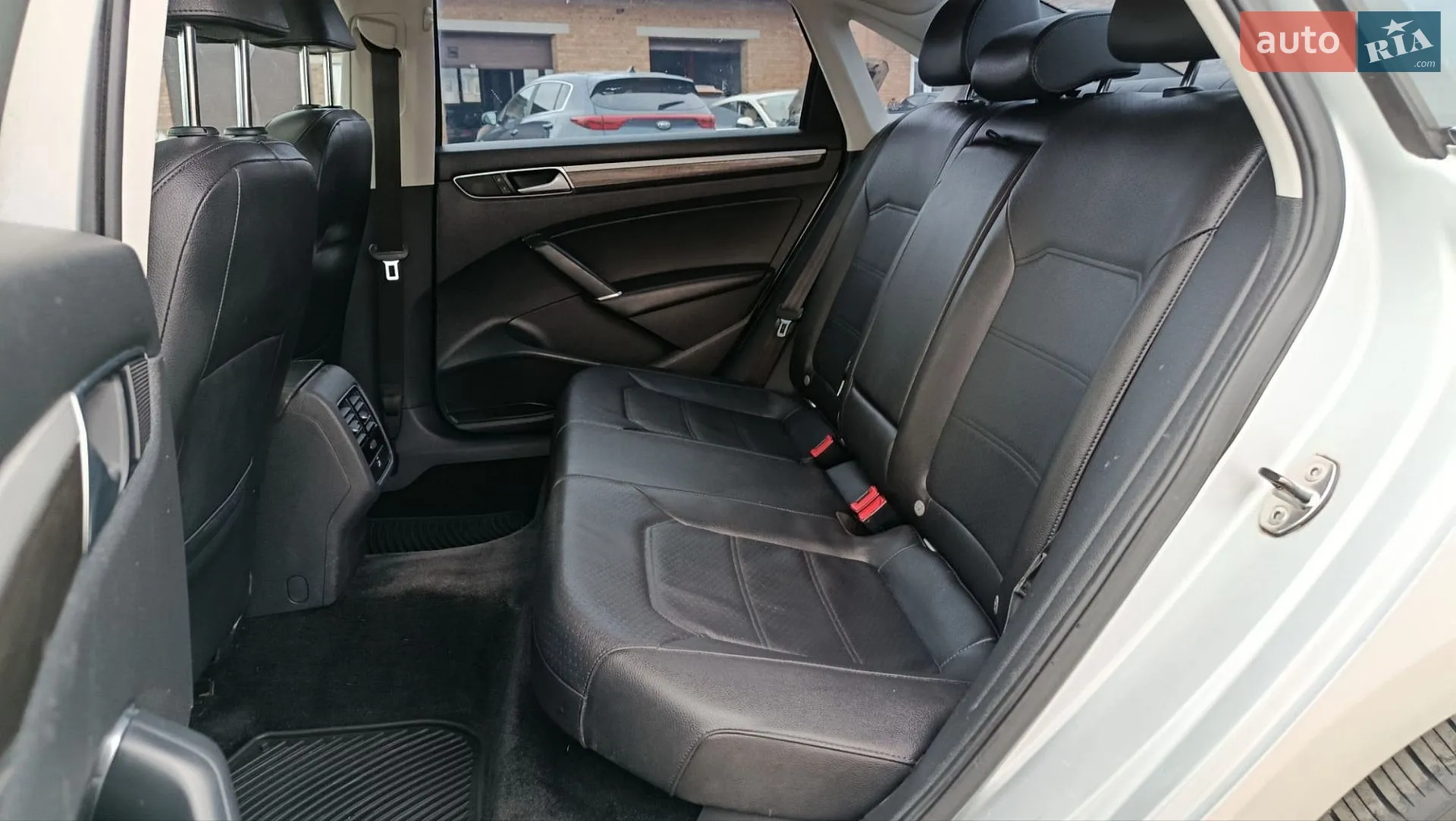 2016 Volkswagen Passat - мініатюра 14