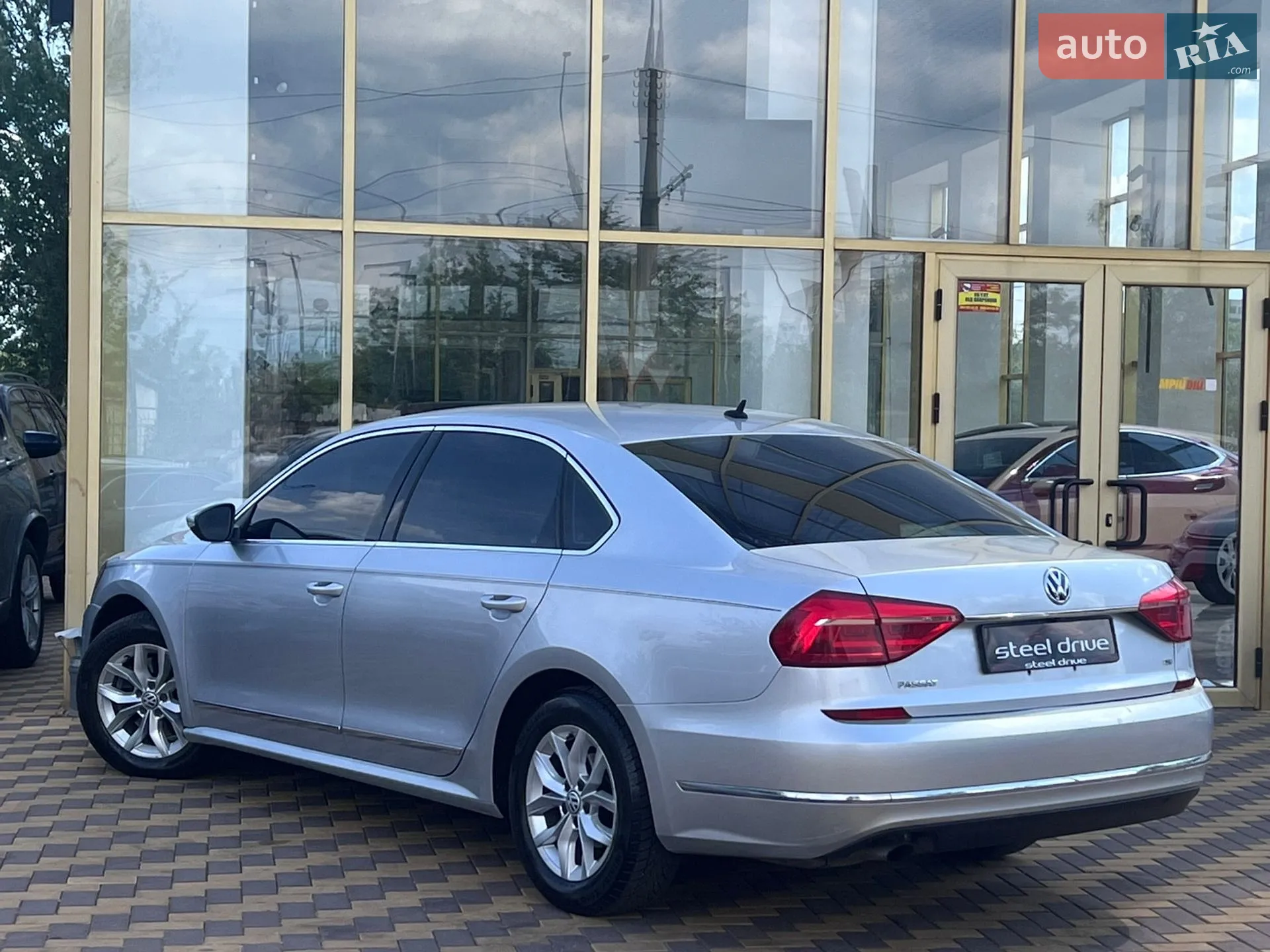 2016 Volkswagen Passat - мініатюра 5